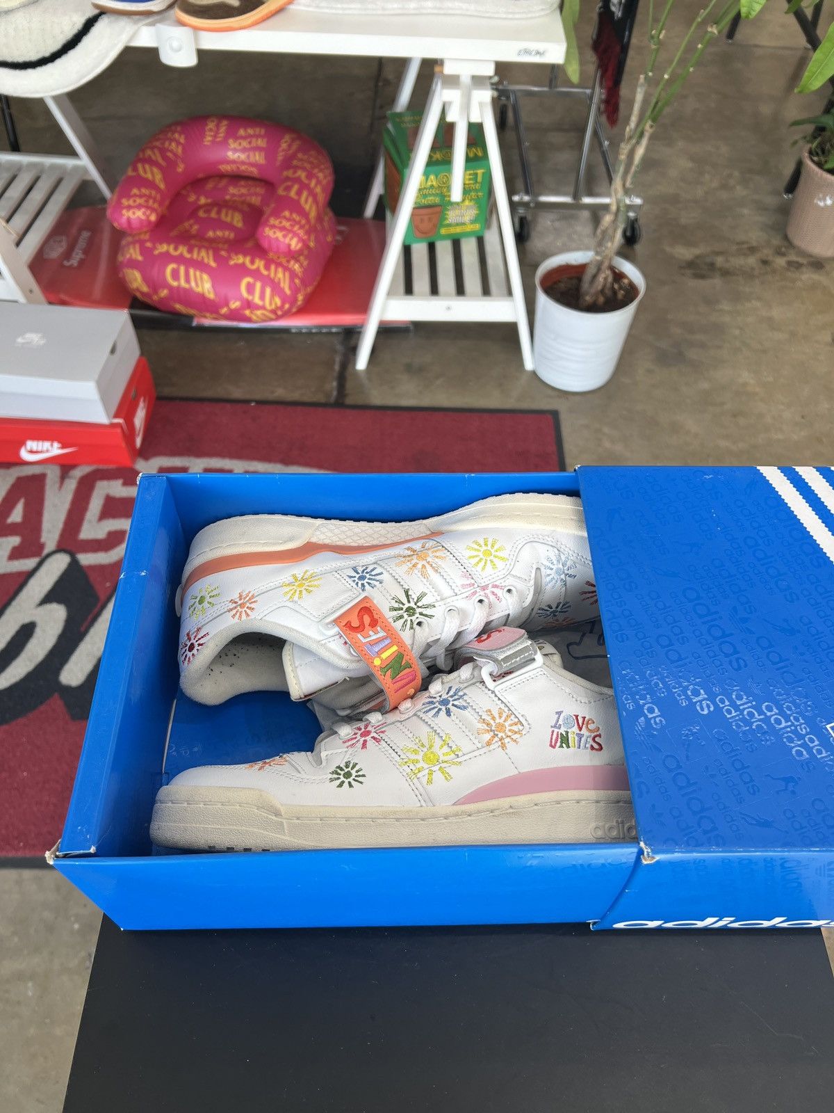 Adidas Adidas Forum Low Love Unites Pride Sz. 10 (2021) Size US 10 / EU 43 - 10 Thumbnail