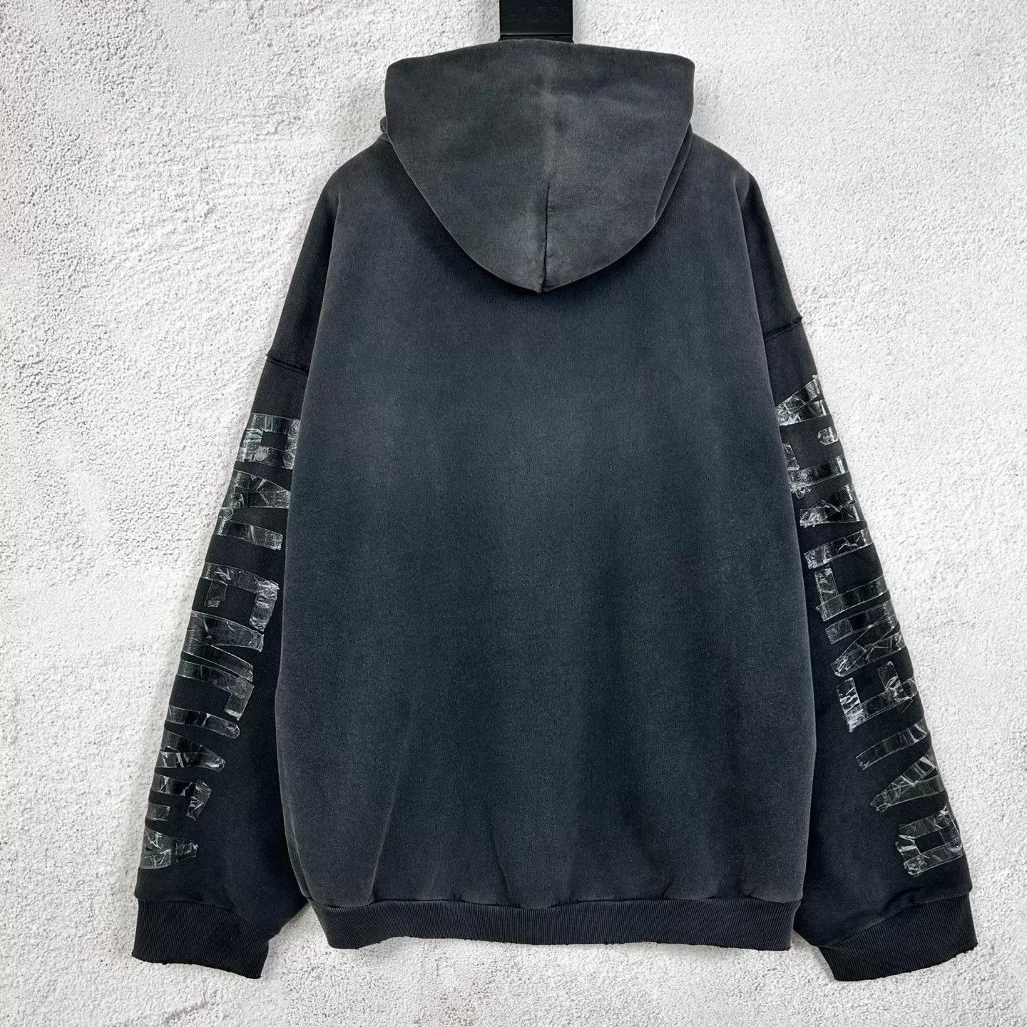 Balenciaga Balenciaga FW25 Black Taped Logo Hoodie M Size US M / EU 48-50 / 2 - 2 Thumbnail
