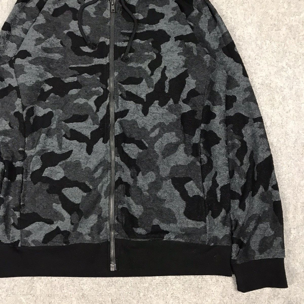 Japanese Brand × Le Grande Bleu (L.G.B.) × MOUSSY MOUSSY BLACK CAMO HOODIES PUNK ZIPPER JACKET Size US L / EU 52-54 / 3 - 5 Thumbnail