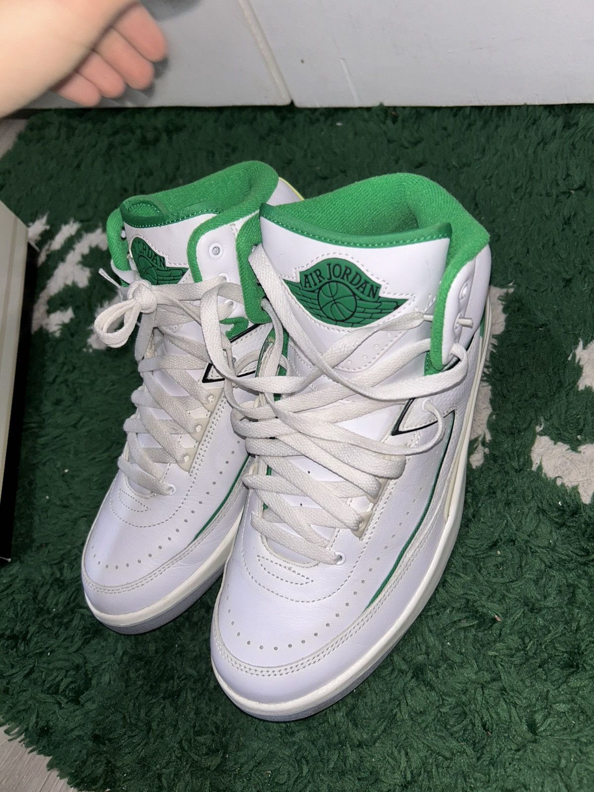 Jordan Brand Jordan 2 Lucky Green size 8 Preowned with box Size US 8 / EU 41 - 4 Thumbnail