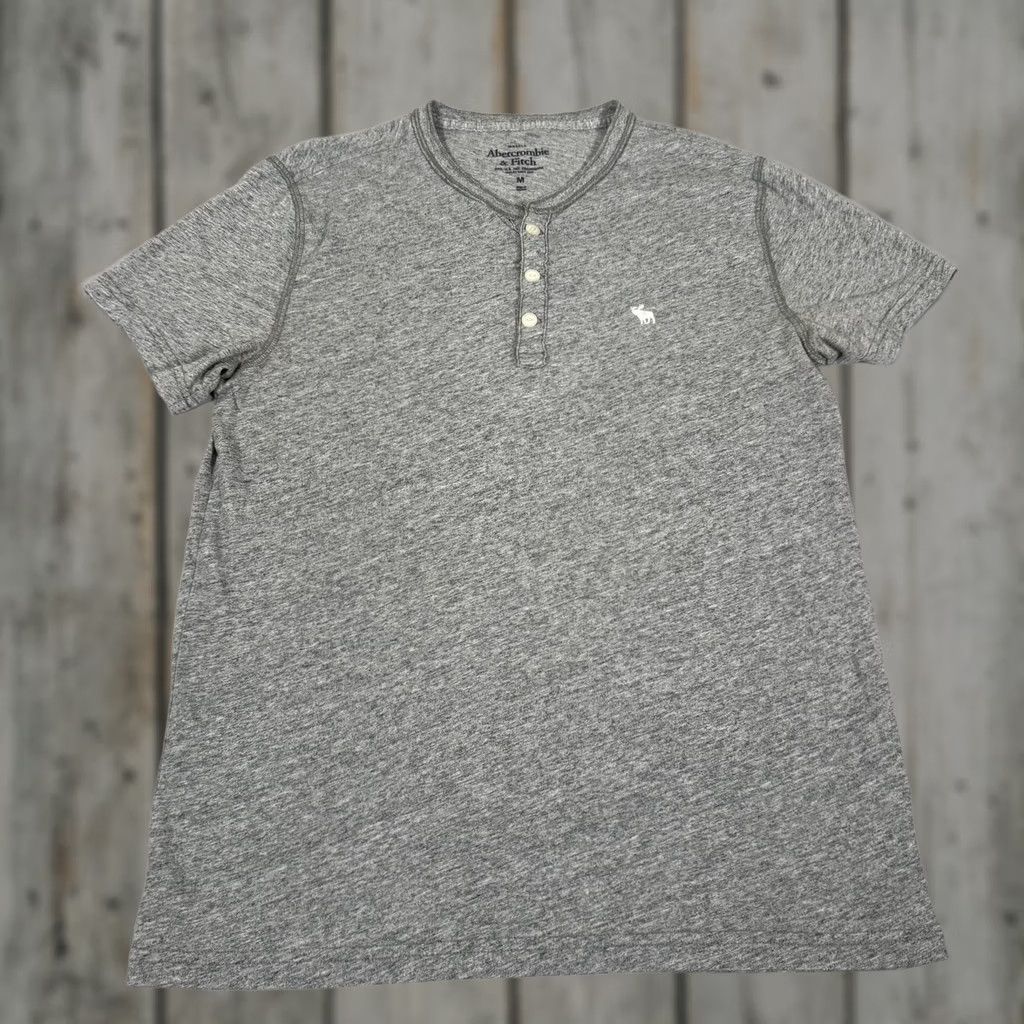 Abercrombie & Fitch Abercrombie & Fitch Shirt Mens Medium Gray Henley Short Sleeve Muscle Tee Stretch Size US M / EU 48-50 / 2 - 1 Thumbnail
