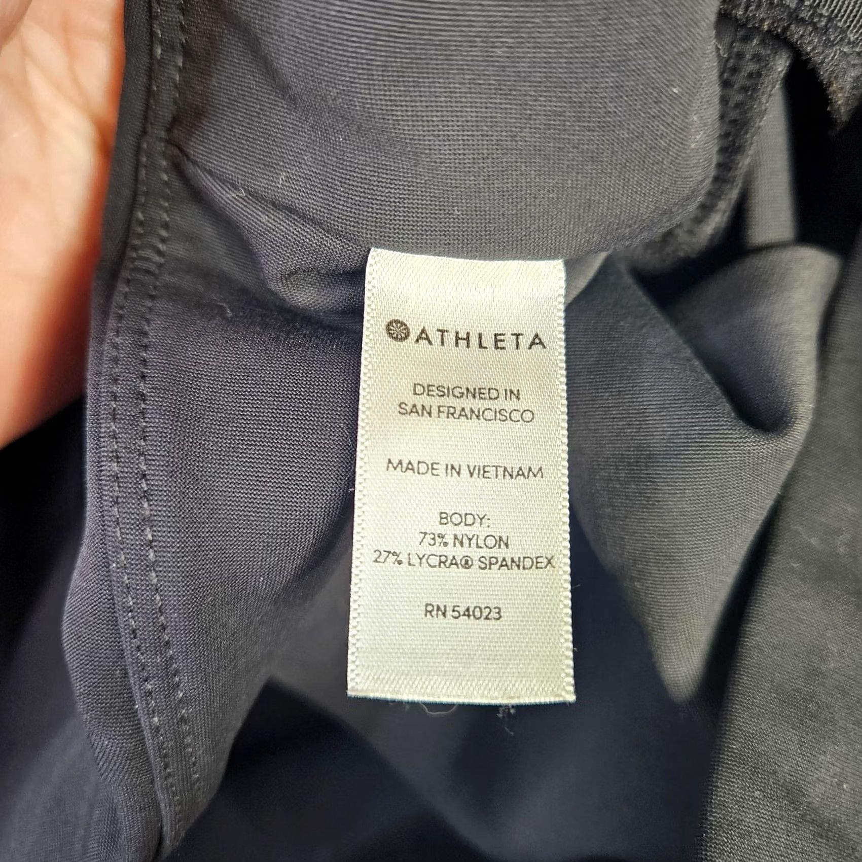 Athleta Athleta Leggings Women's Size S Black Cropped Pockets Pull On Knit Spandex Skinny Activewear Casual Sports Athleisure 90s? Size 28" / US 6 / IT 42 - 7 Thumbnail