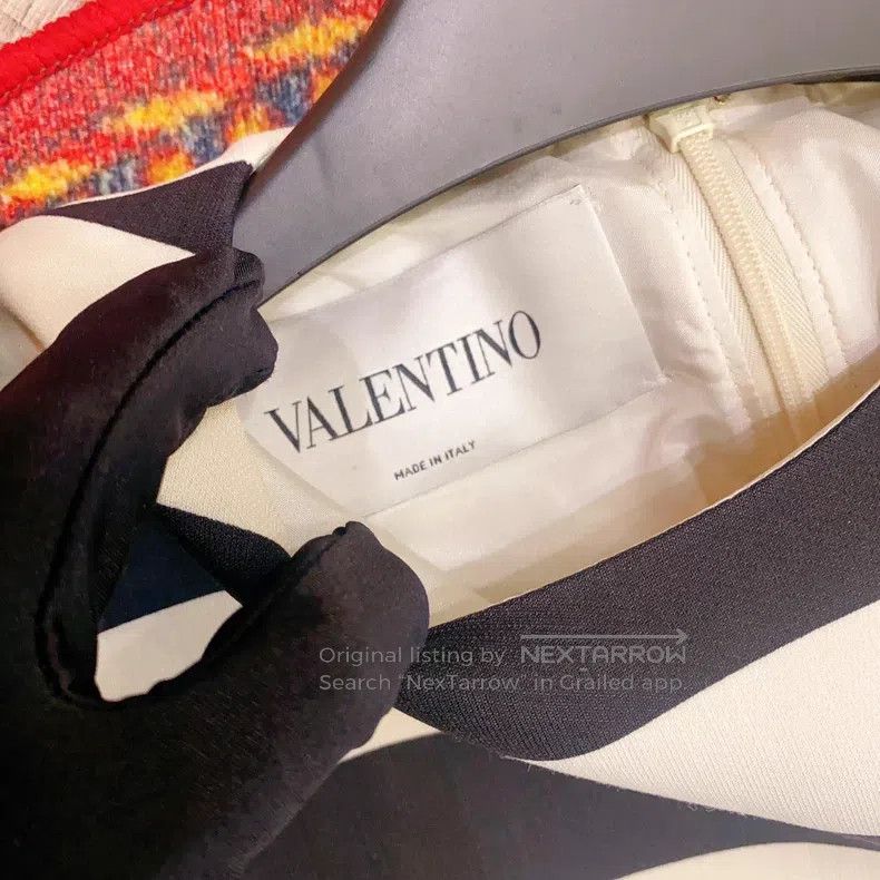 Valentino Valentino Black and white striped dress Size S / US 4 / IT 40 - 3 Thumbnail