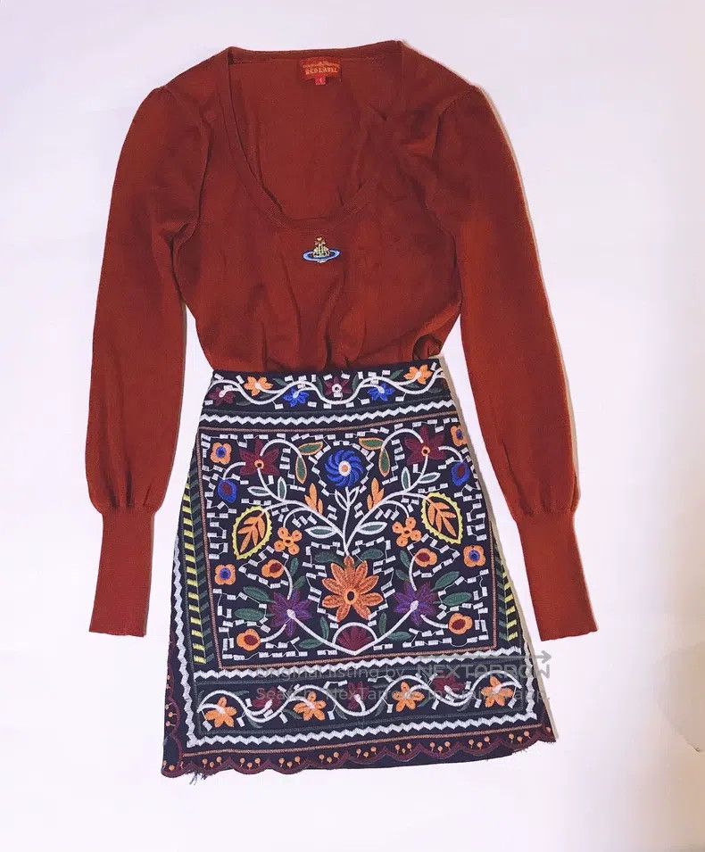 Vivienne Westwood Vivienne Westwood Large colorful planet embroidery red kni Size S / US 4 / IT 40 - 6 Thumbnail