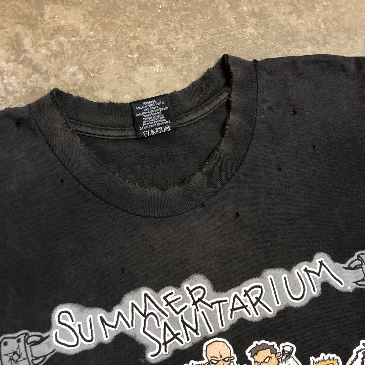 Band Tees × Metallica × Vintage Vintage 2000 Metallica Summer Sanitarium Tour Size US L / EU 52-54 / 3 - 9 Thumbnail