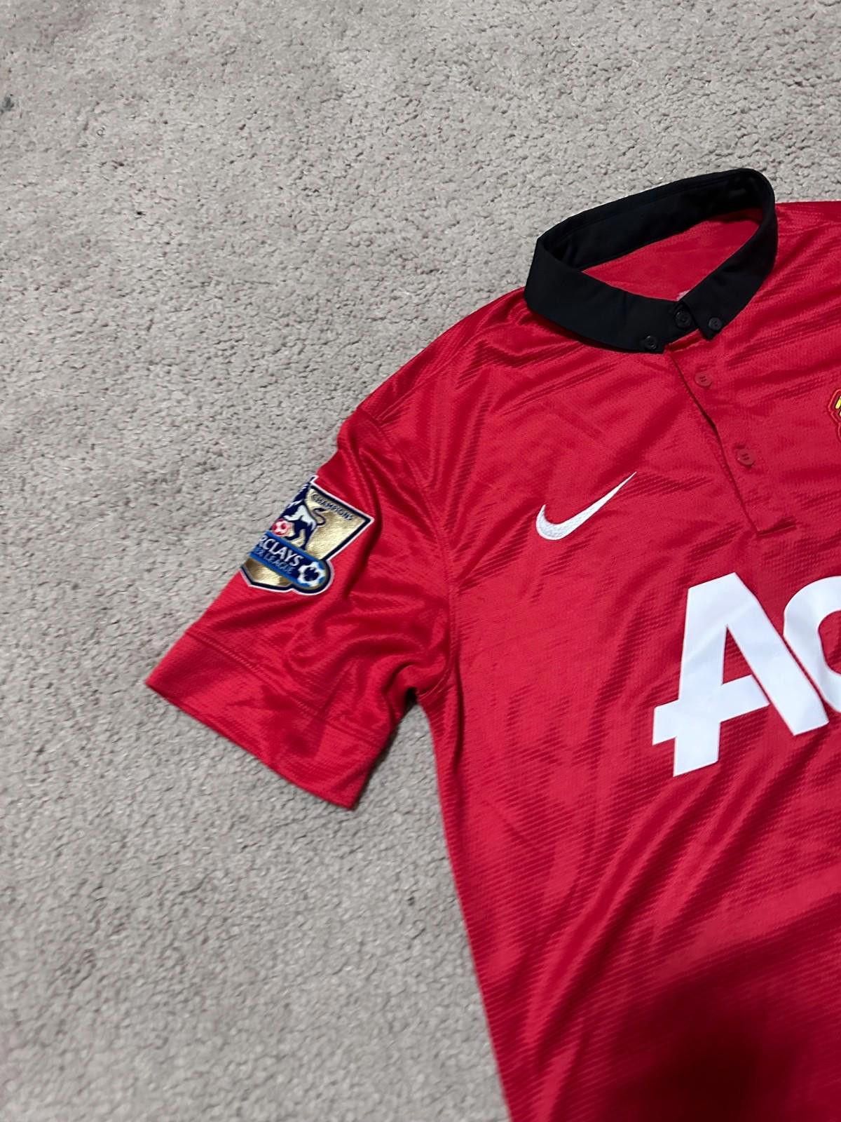 Nike Manchester United 2013/14 Home Football Shirt Soccer Jersey Size US M / EU 48-50 / 2 - 4 Thumbnail
