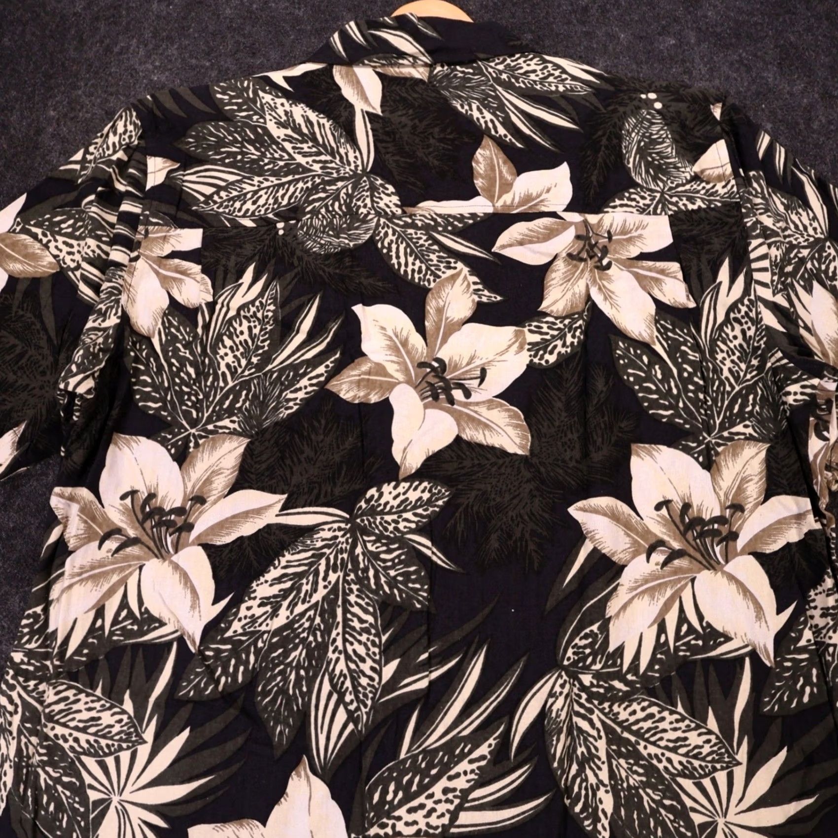 Vintage VINTAGE Untied Floral Silk Hawaiian Camp Shirt Mens XL Black 90s Size US XL / EU 56 / 4 - 5 Thumbnail