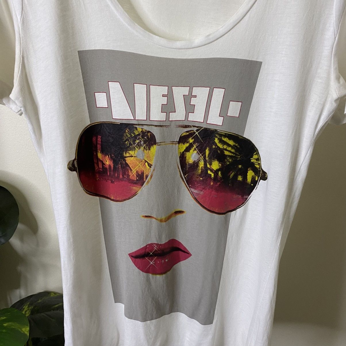 Diesel Y2K Diesel Hysterics Glamour Graphic Style Women T Shirt Size S / US 4 / IT 40 - 2 Thumbnail
