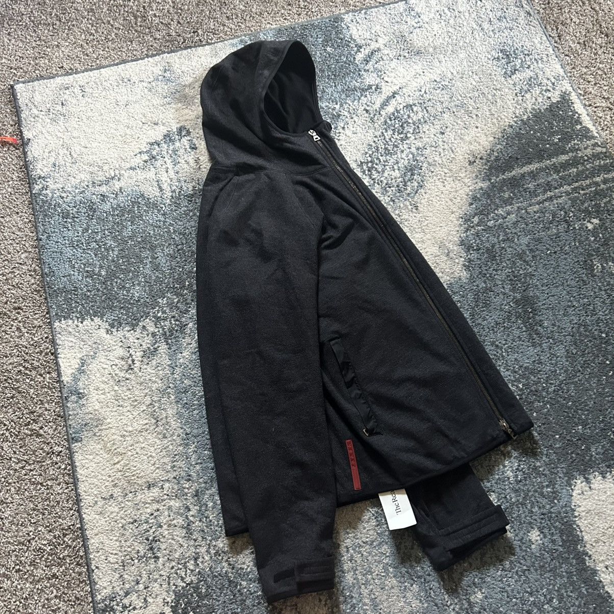 Prada Y2K MiUCCiA PRADA SPORT LiNEA ROSSA RiRi FULL ZiP ANTHRACiTE Size US L / EU 52-54 / 3 - 5 Thumbnail