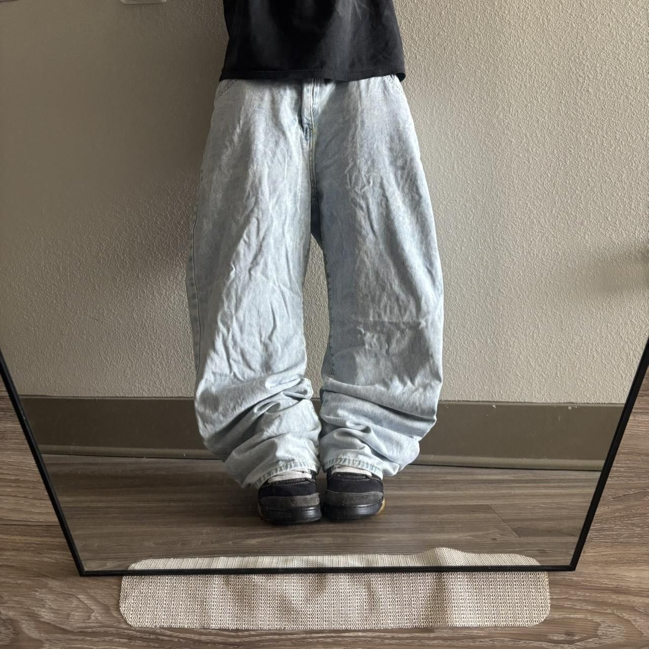 Vintage Crazy Vintage Y2K/2000s Baggy Light Wash Streetwear Skater Denim Jeans! 36x32 Size US 36 / EU 52 - 1 Thumbnail