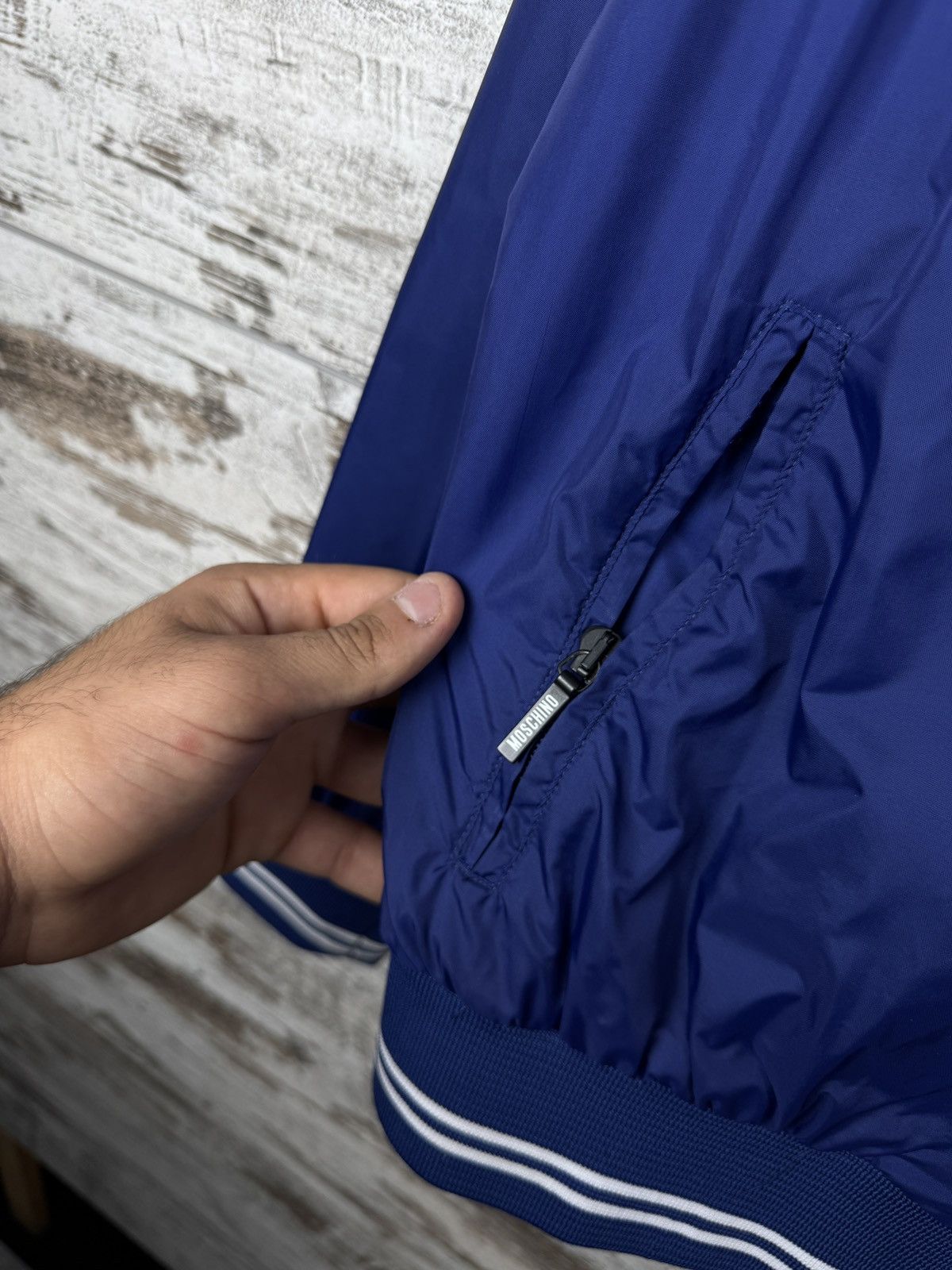 Moschino Mens Vintage Moschino mare nylon jacket size M blue rare Size US M / EU 48-50 / 2 - 7 Thumbnail