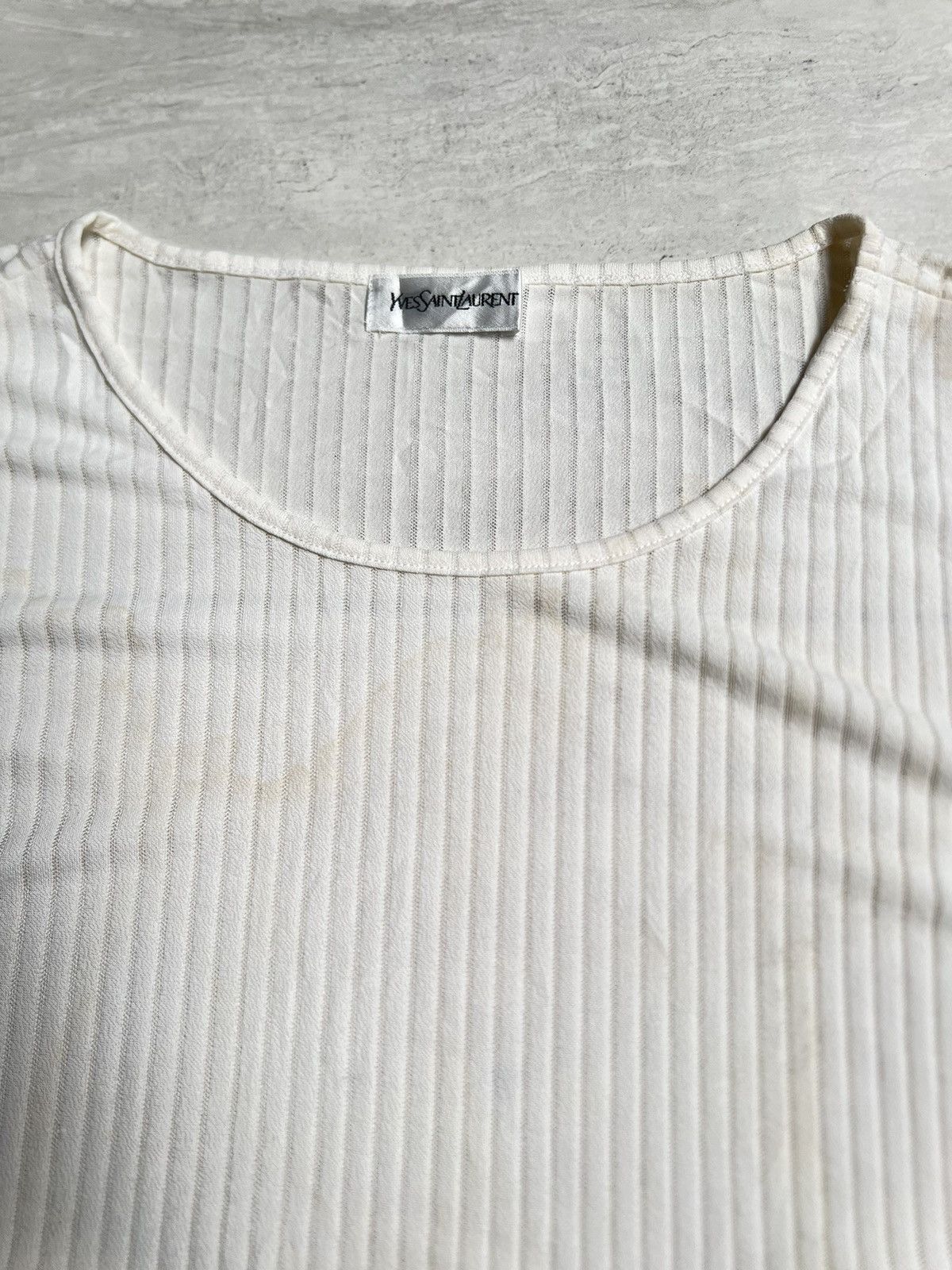 Yves Saint Laurent Yves Saint Laurent White Pleats T-shirt Size US S / EU 44-46 / 1 - 10 Thumbnail