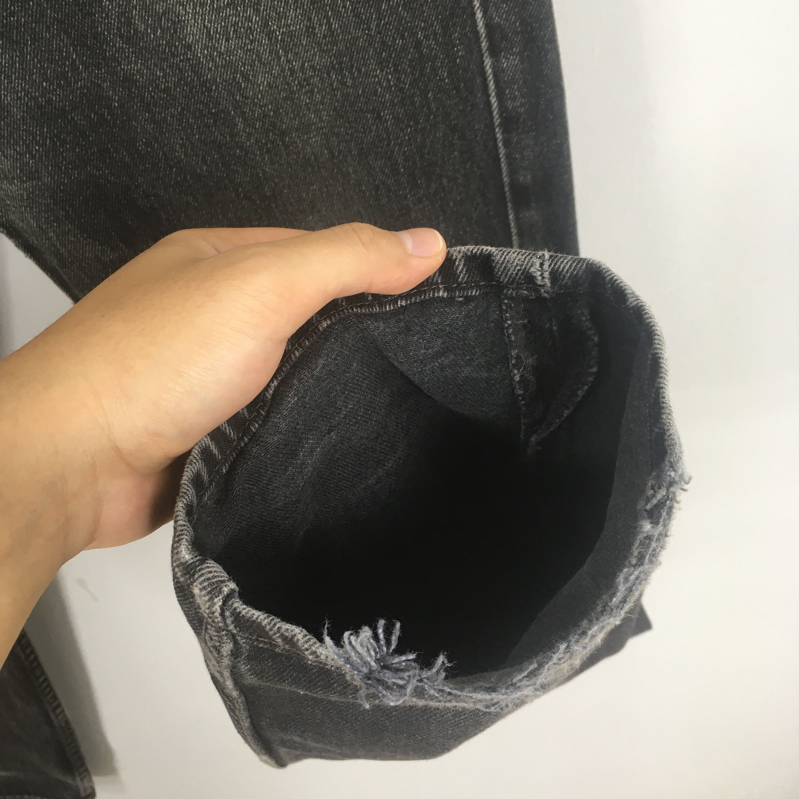 Levi's Size 29x29.5 Vintage 90s Levi's 501 Faded Black Jeans S728 Size US 29 - 5 Thumbnail