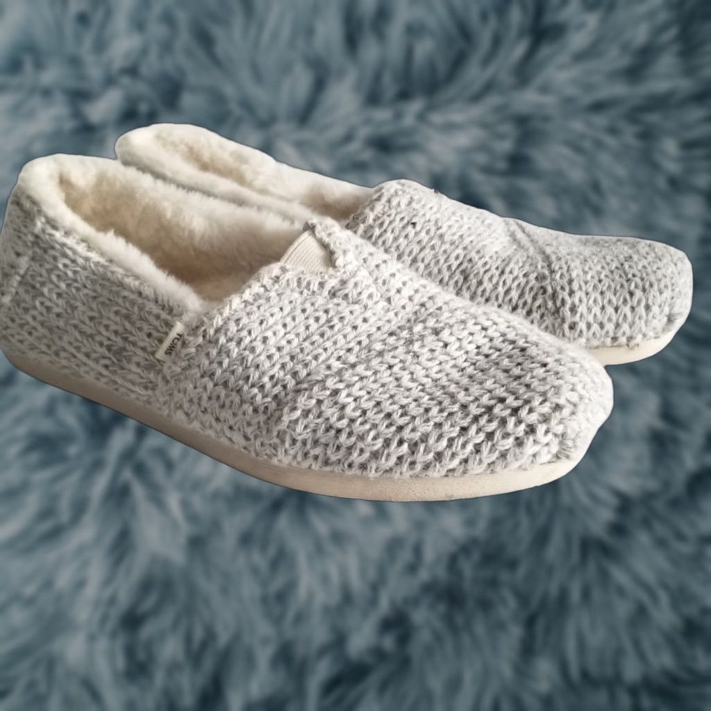 Toms TOMS Plaid Slip On Slippers Women 7.5 Gray Faux Shearling Flat Loafer Size US 8 / IT 38 - 1 Thumbnail