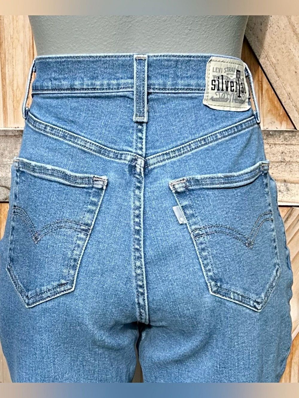 Levi's Levis Silver Tab Stretch Distress Denim High Rise Mom Jeans Size 28" / US 6 / IT 42 - 3 Thumbnail