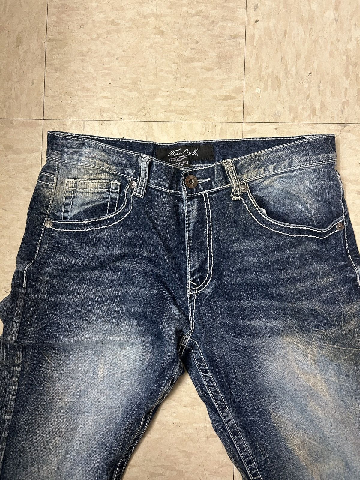 True Religion True Luck Blue Denim Jeans With Embroidered Pockets Size US 34 / EU 50 - 3 Thumbnail