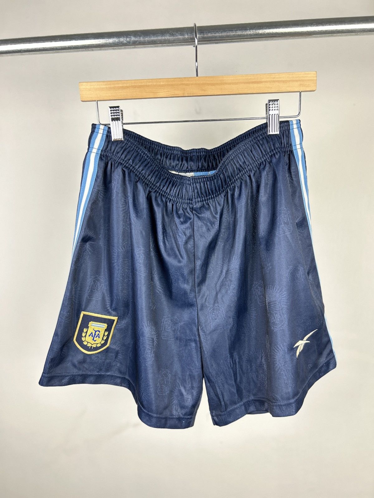 Reebok 1998 reebok argentina all over print shorts Size US 32 / EU 48 - 2 Thumbnail
