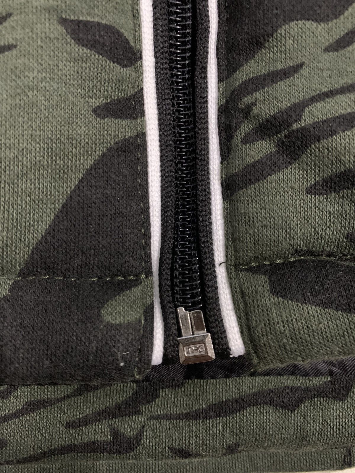 Airwalk AIRWALK Camo Padded Puffer Down Jacket Travis Scott Style Size US XXL / EU 58 / 5 - 11 Thumbnail