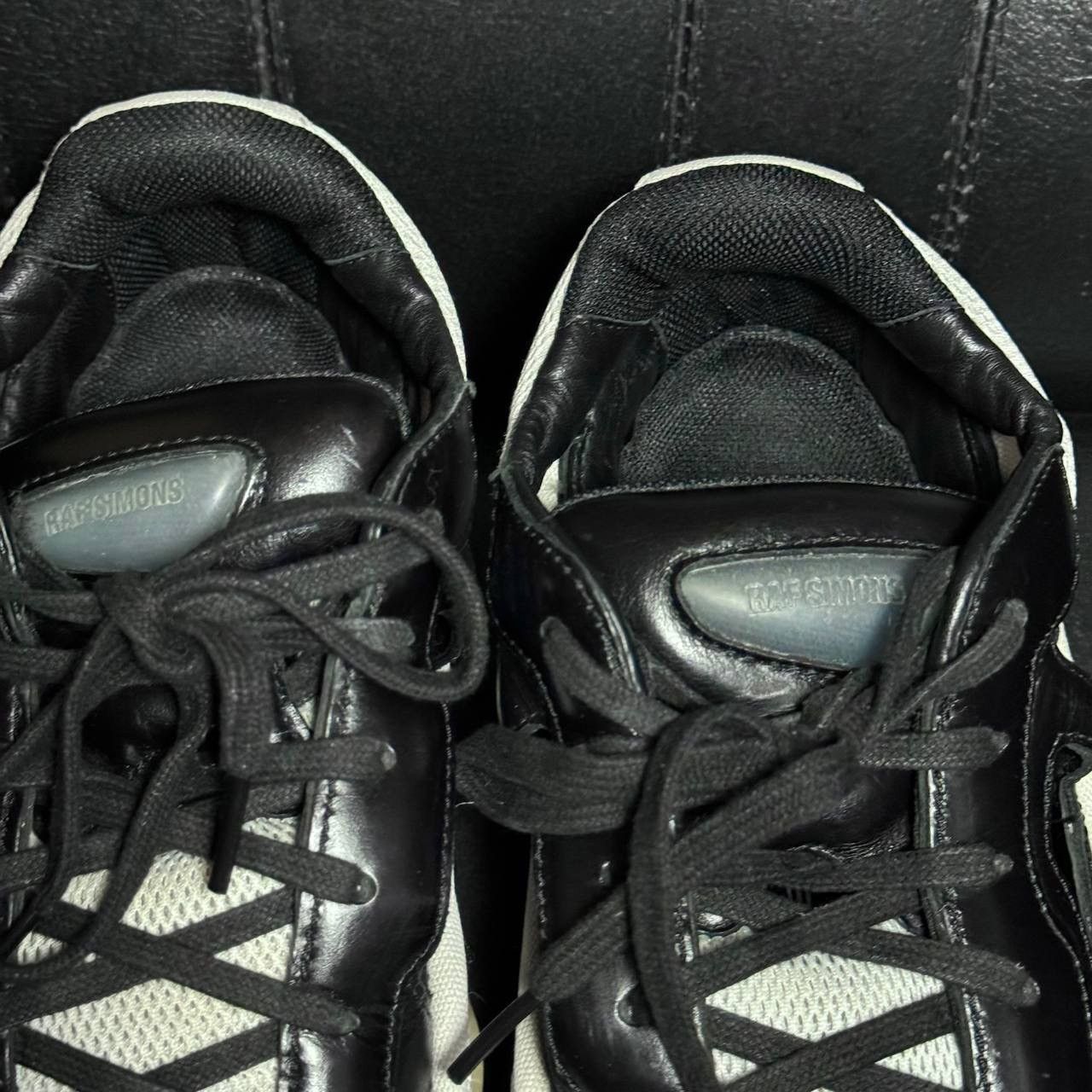 Adidas × Raf Simons 9,5US Adidas Raf Simons Ozweego Replicant Black White Size US 9.5 / EU 42-43 - 7 Thumbnail