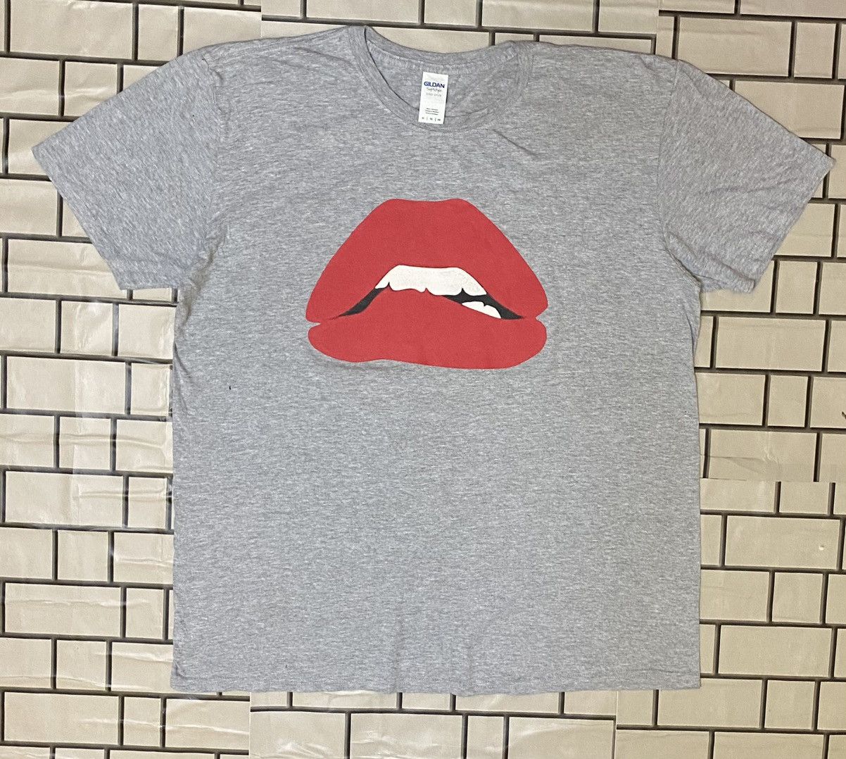 Designer × Other Lips kisses mouth Size US XL / EU 56 / 4 - 2 Thumbnail