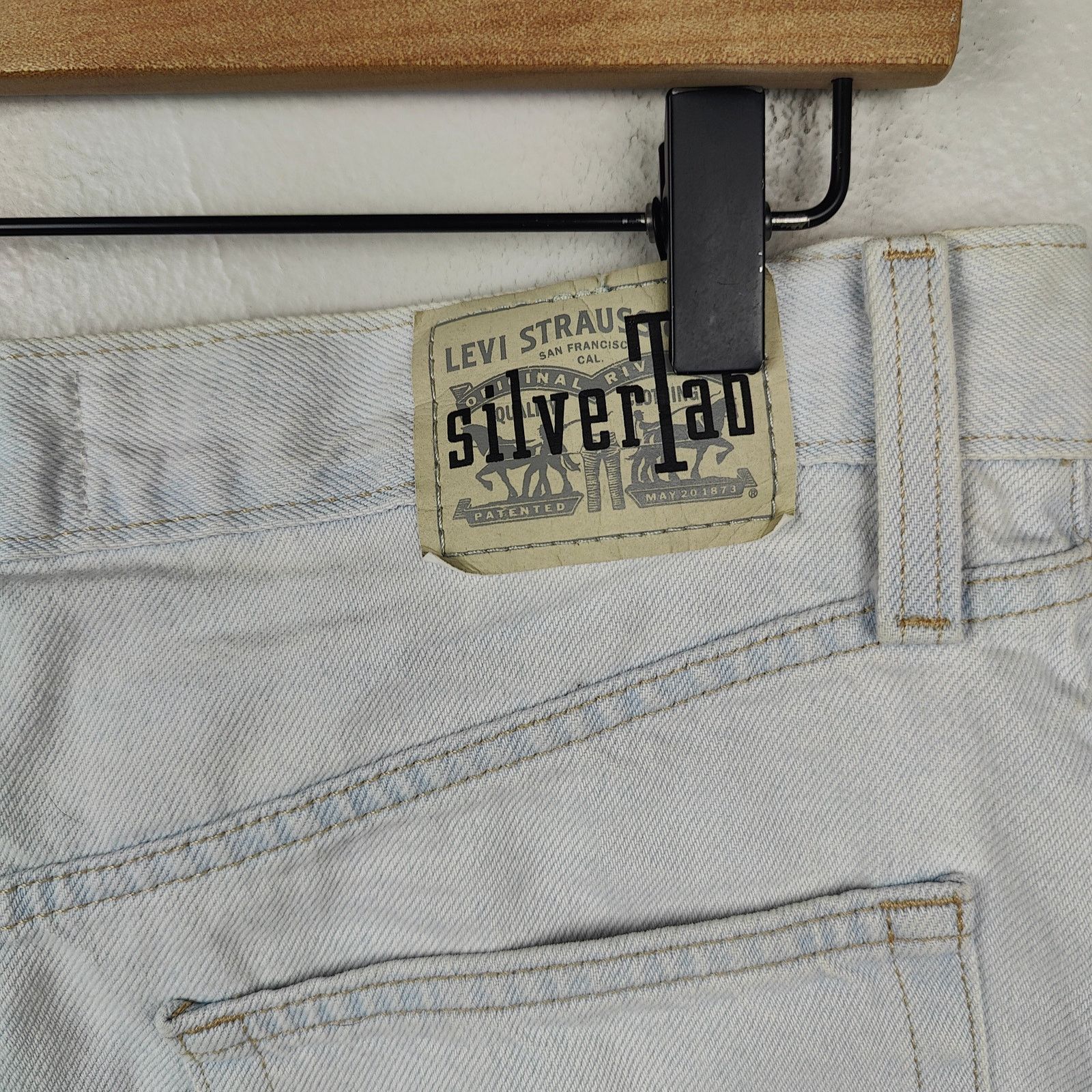Levi's Levi's Silver Tab Mom Shorts Shorts Womens 30 Light Wash Size 30" / US 8 / IT 44 - 6 Thumbnail