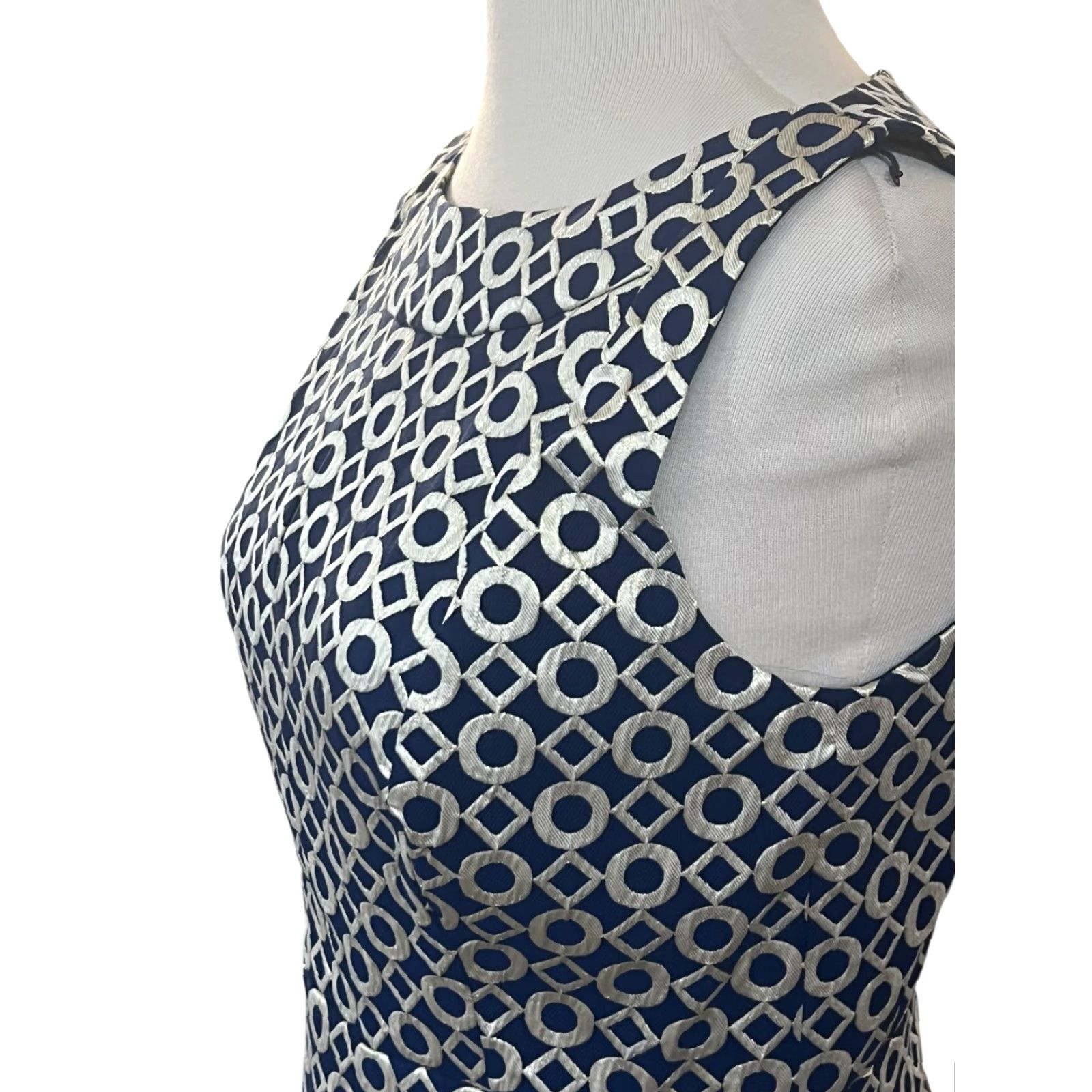 Ralph Lauren Lauren Ralph Lauren Dress Sleeveless Midi Size 2 Navy Blue Champagne Gold Print Womens Size XS / US 0-2 / IT 36-38 - 3 Thumbnail