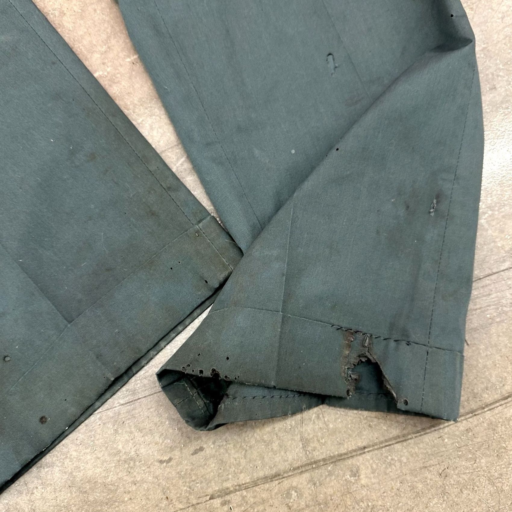 Vintage VTG 50-60s Workmaster Mens Distressed Work Slacks Pants Green Koratron 34 x 30 Pants Mens Green 50s 60s Vintage Slacks Size US 34 / EU 50 - 5 Thumbnail
