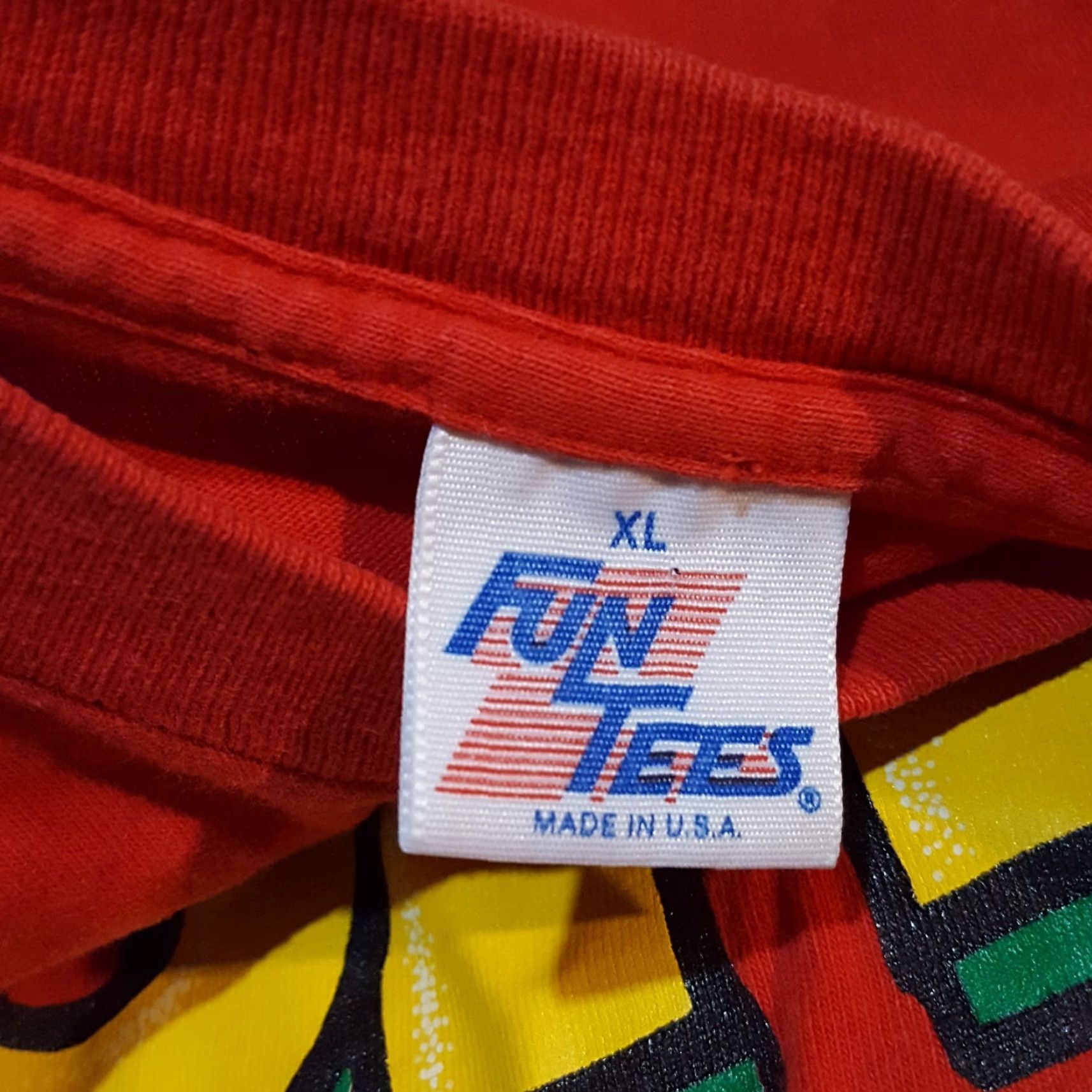 Vintage VINTAGE Fun Tees 90s Christmas Present T-Shirt Adult XL Red Retro Holiday Mens Size US XL / EU 56 / 4 - 5 Thumbnail
