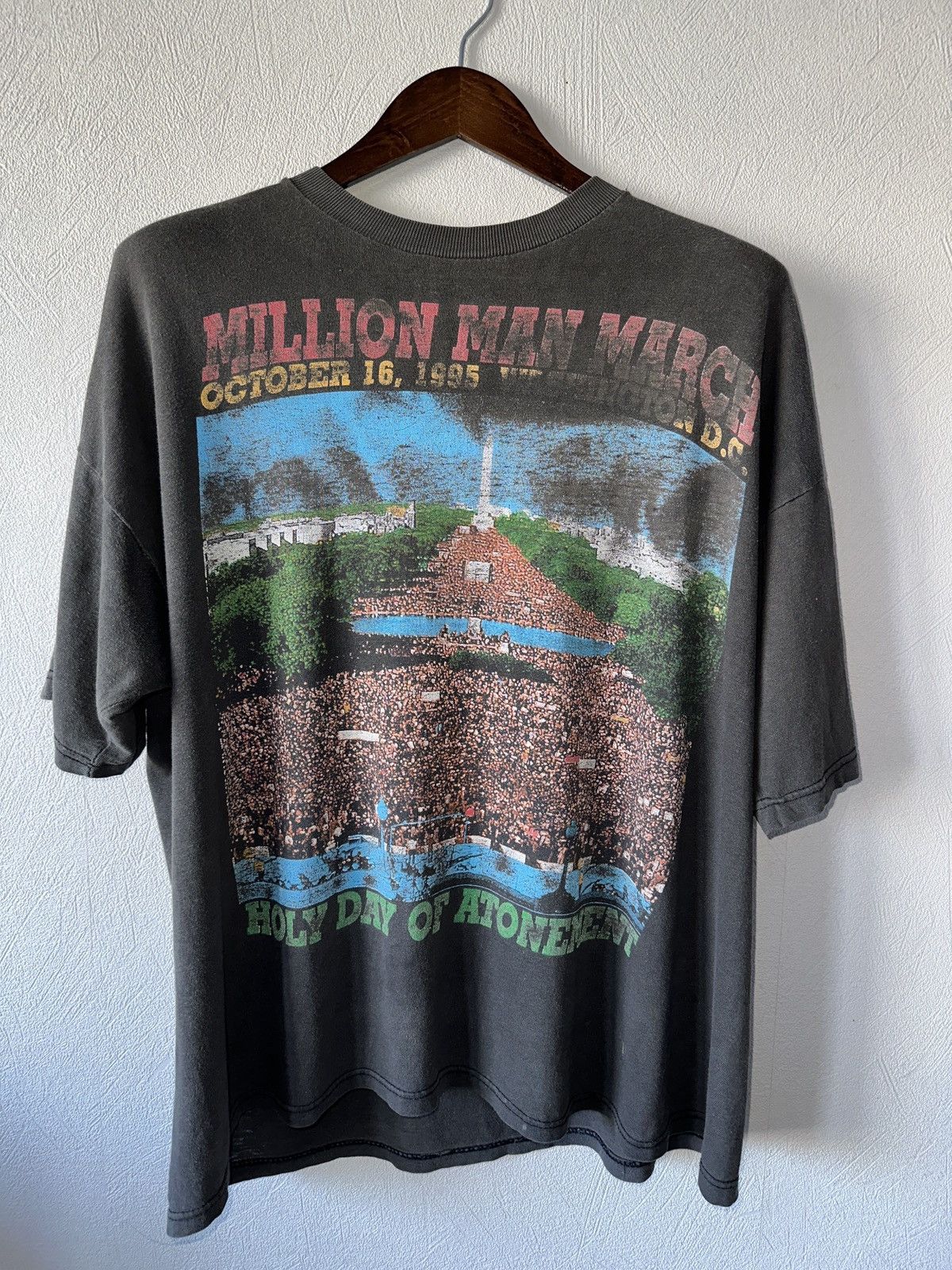 Vintage Vintage 1995 Million Man March Holy Day of Atonement Tee Size US L / EU 52-54 / 3 - 1 Thumbnail