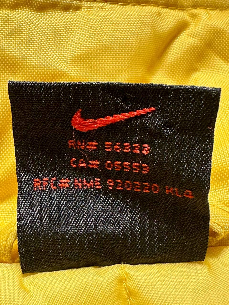 Nike × Vintage Nike Vintage Yellow Big logo Jacket Size US XL / EU 56 / 4 - 21 Thumbnail