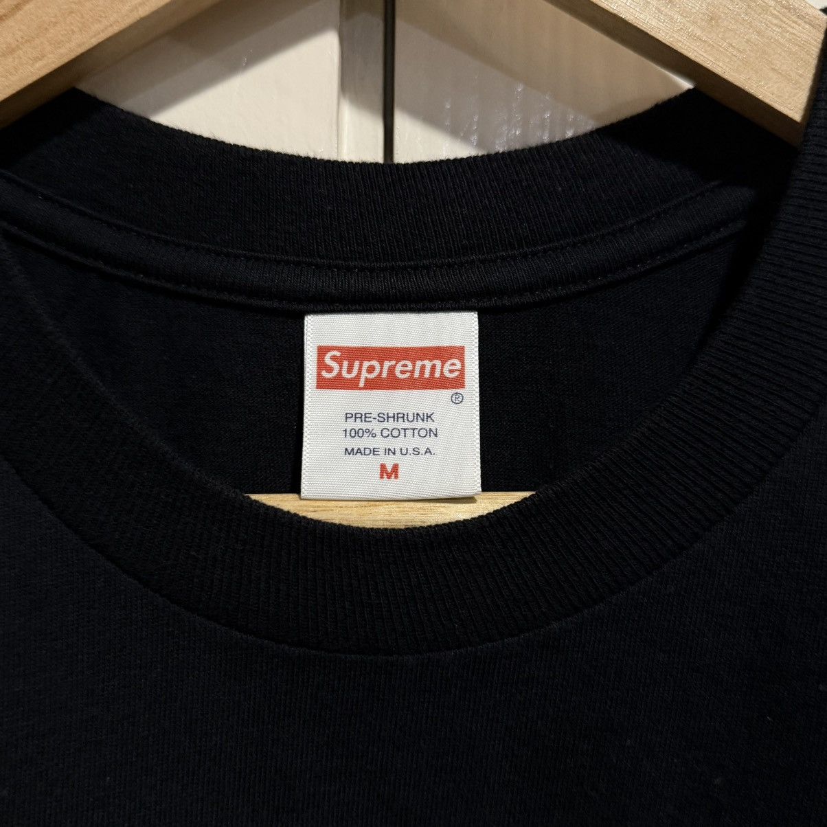 Supreme FW17 Supreme Kiss Tee Size US M / EU 48-50 / 2 - 3 Thumbnail