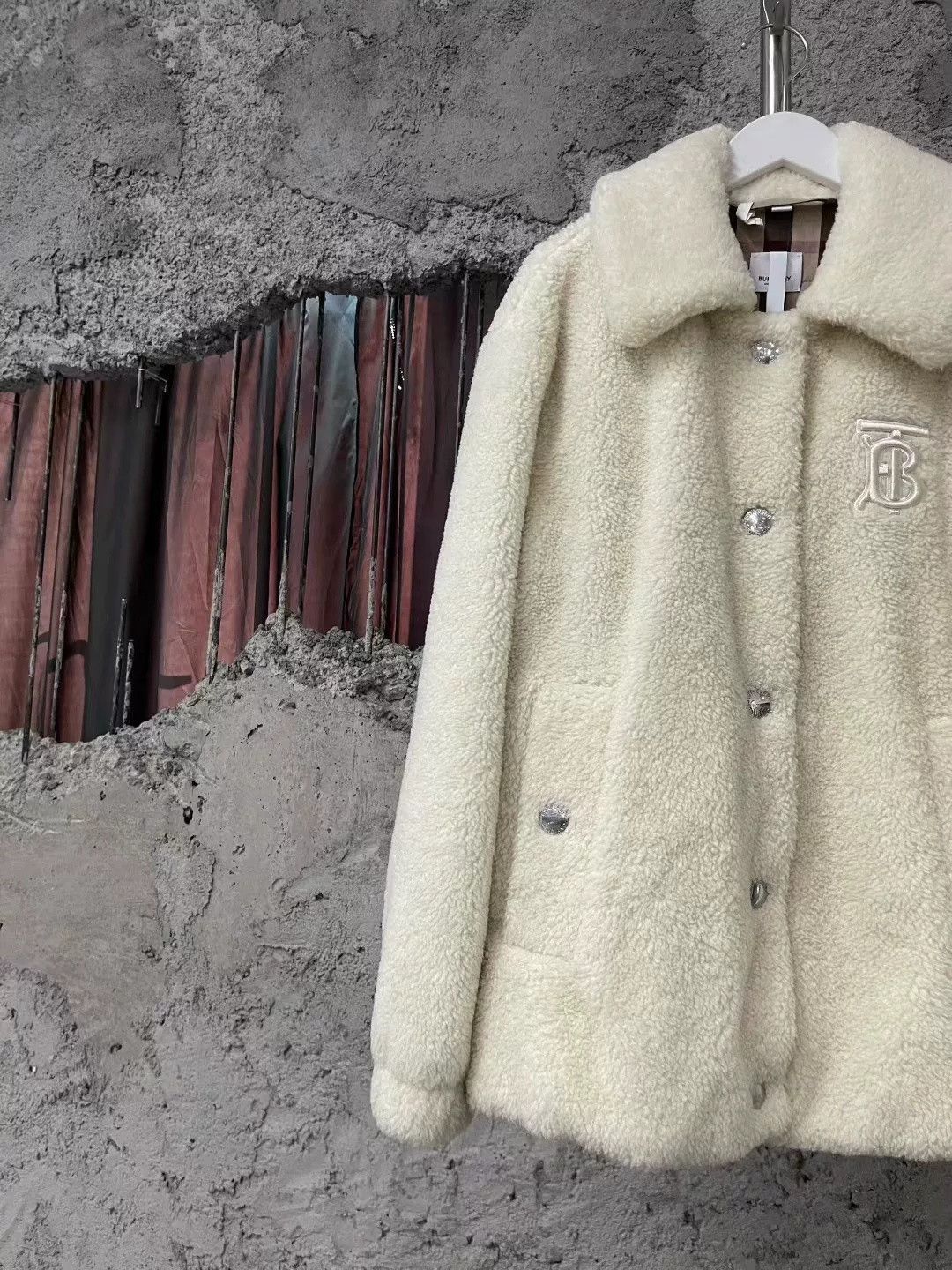 Burberry Burberry White Embroidered TB Teddy Coat Size US S / EU 44-46 / 1 - 3 Thumbnail