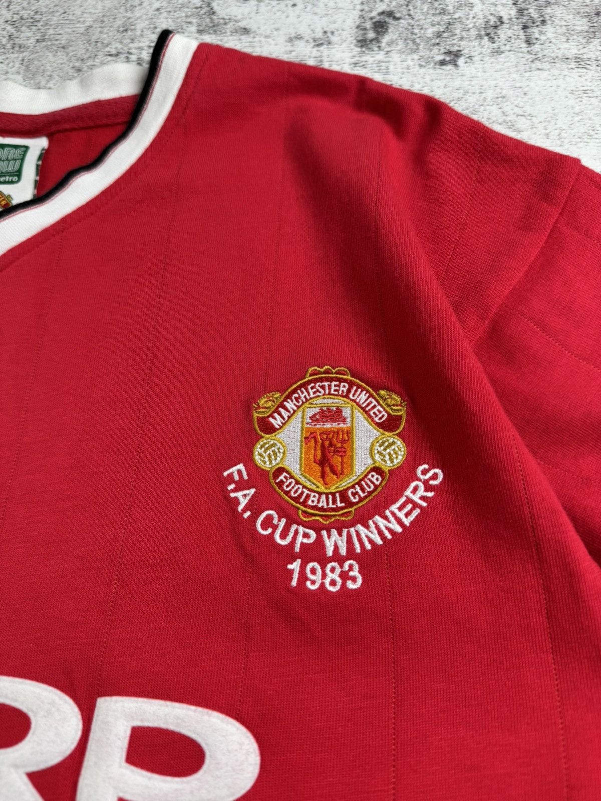 Vintage 80S Manchester United 1983 Cup Winners Score Draw T Shirt Size US S / EU 44-46 / 1 - 9 Thumbnail