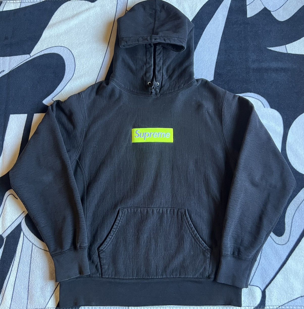 Supreme FW17 Supreme Box Logo Hooded Sweatshirt - Black/Lime | Grailed