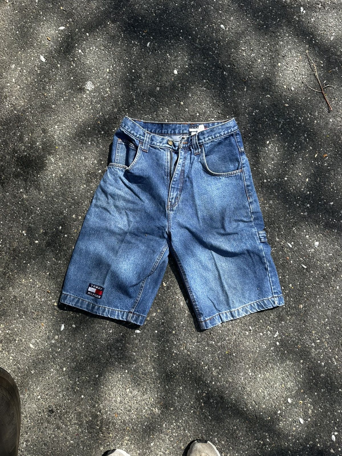 Tommy Hilfiger Vintage 90s Tommy Hilfiger denim shorts Size US 30 / EU 46 - 2 Thumbnail