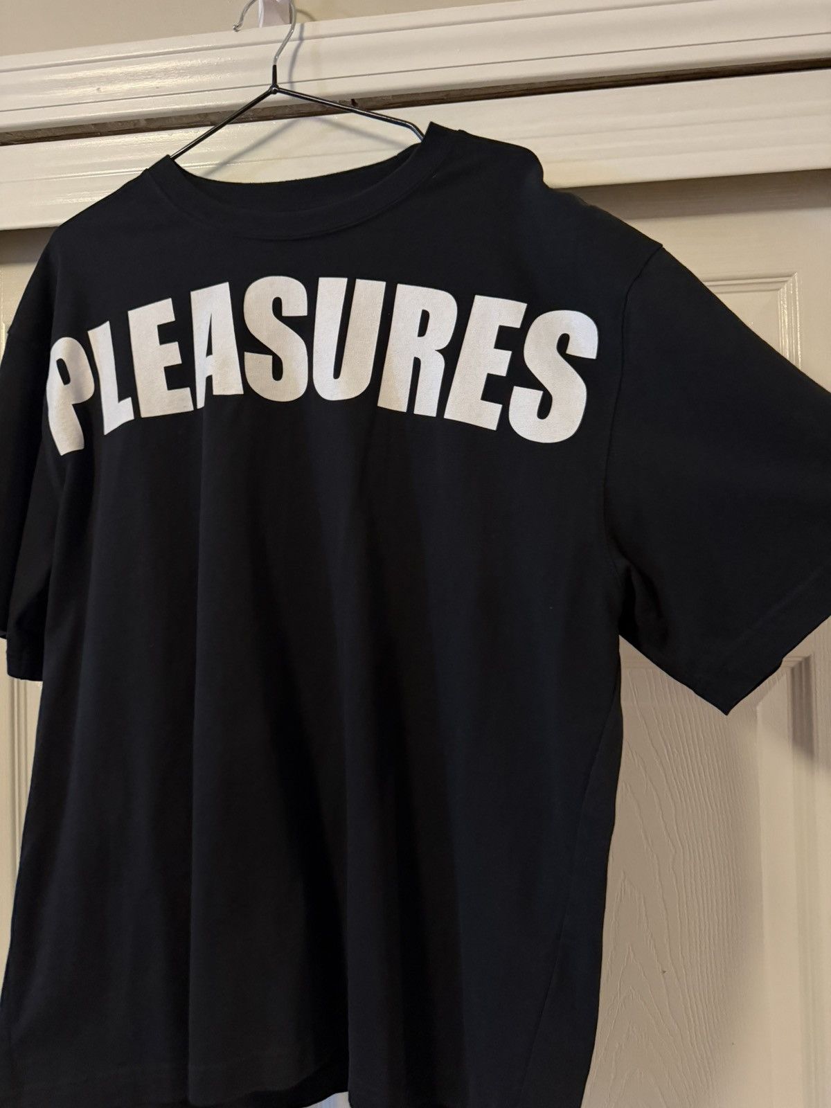 Pleasures Pleasures NWOT black with white TEE size large Size US L / EU 52-54 / 3 - 2 Thumbnail