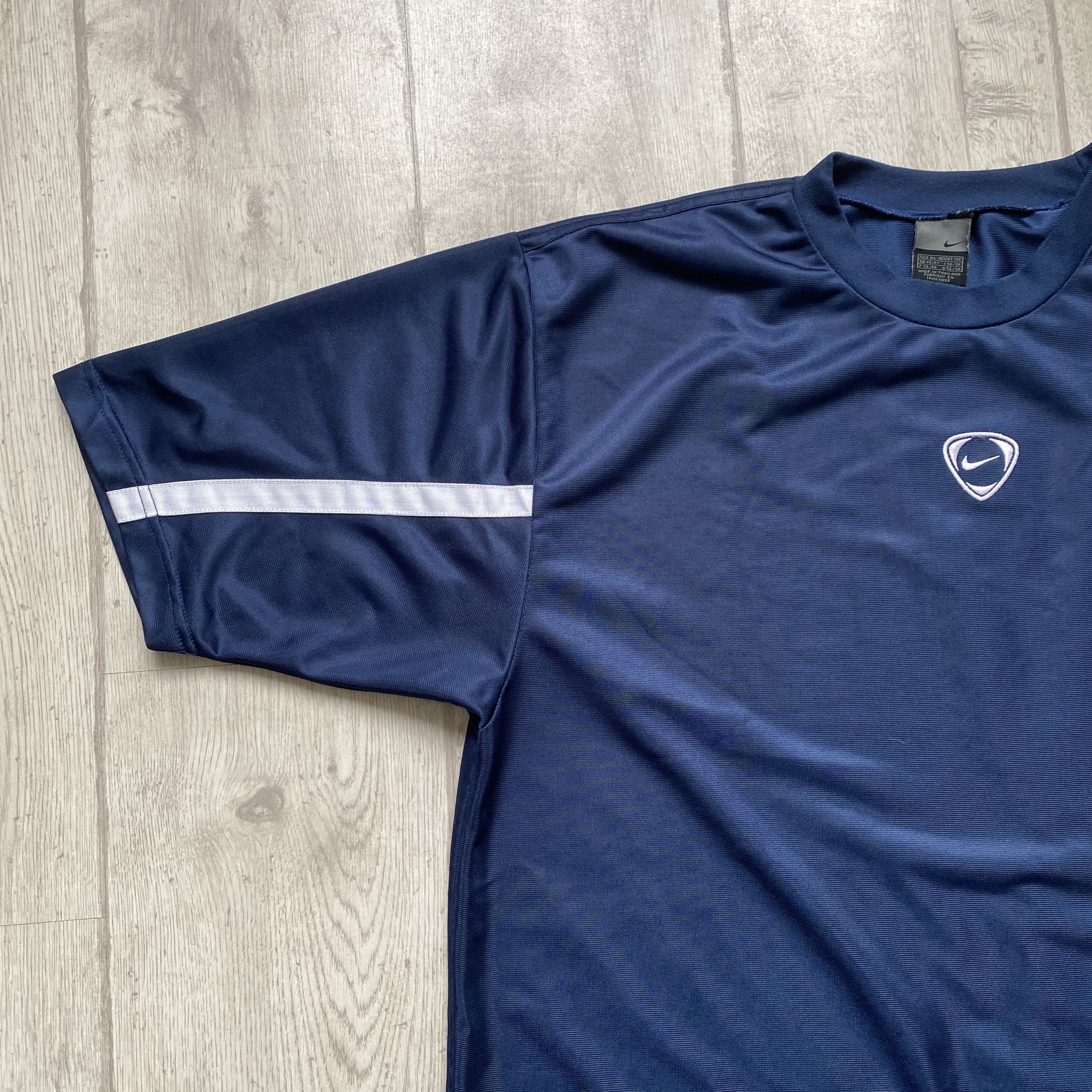 Nike Vintage 90s Nike tee jersey #7 Center logo TN Shox Blockore Size US XL / EU 56 / 4 - 8 Thumbnail