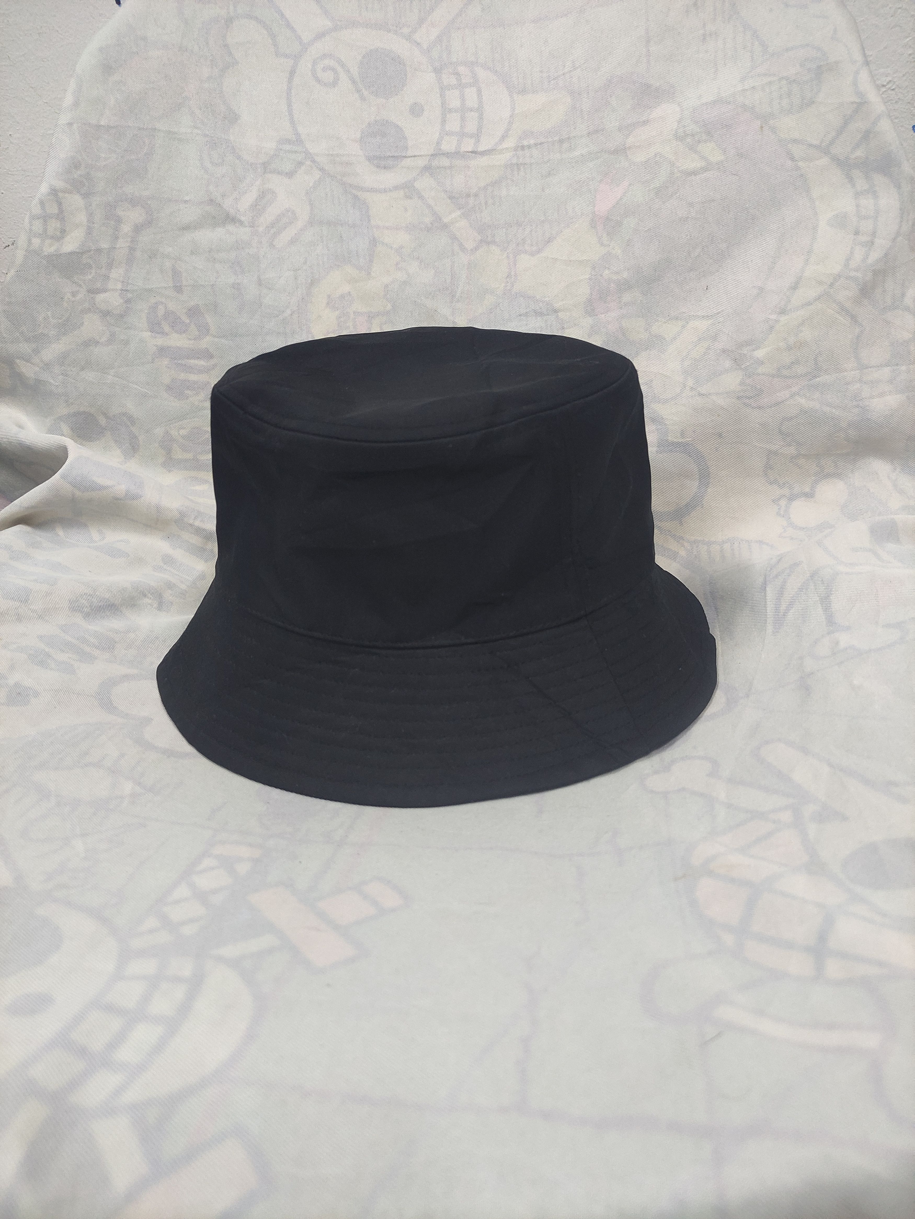 GU GU NYLON BUCKET HAT PLAIN Size ONE SIZE - 1 Thumbnail