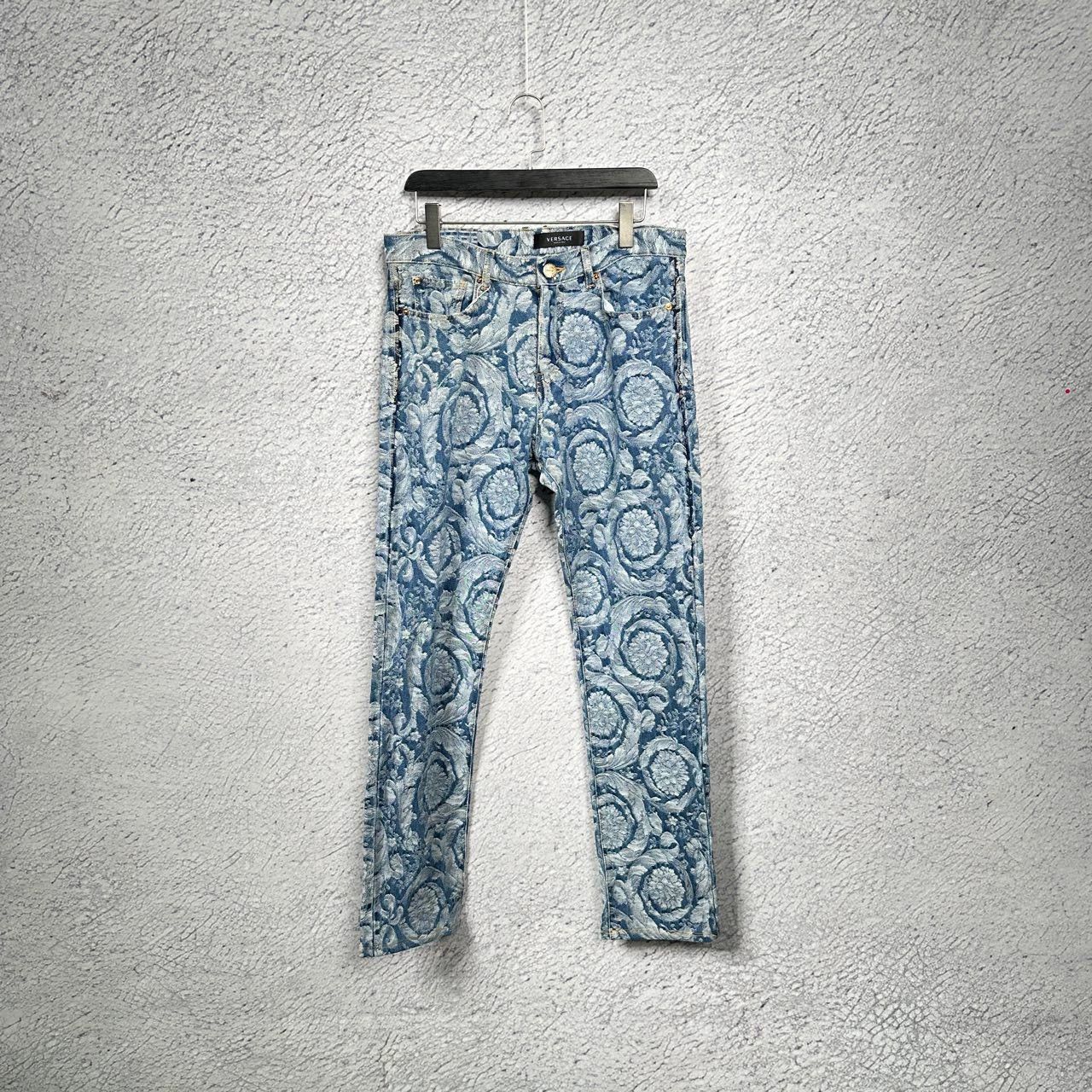 Versace Versace Floral Embroidered Denim Pants Size US 29 - 1 Thumbnail