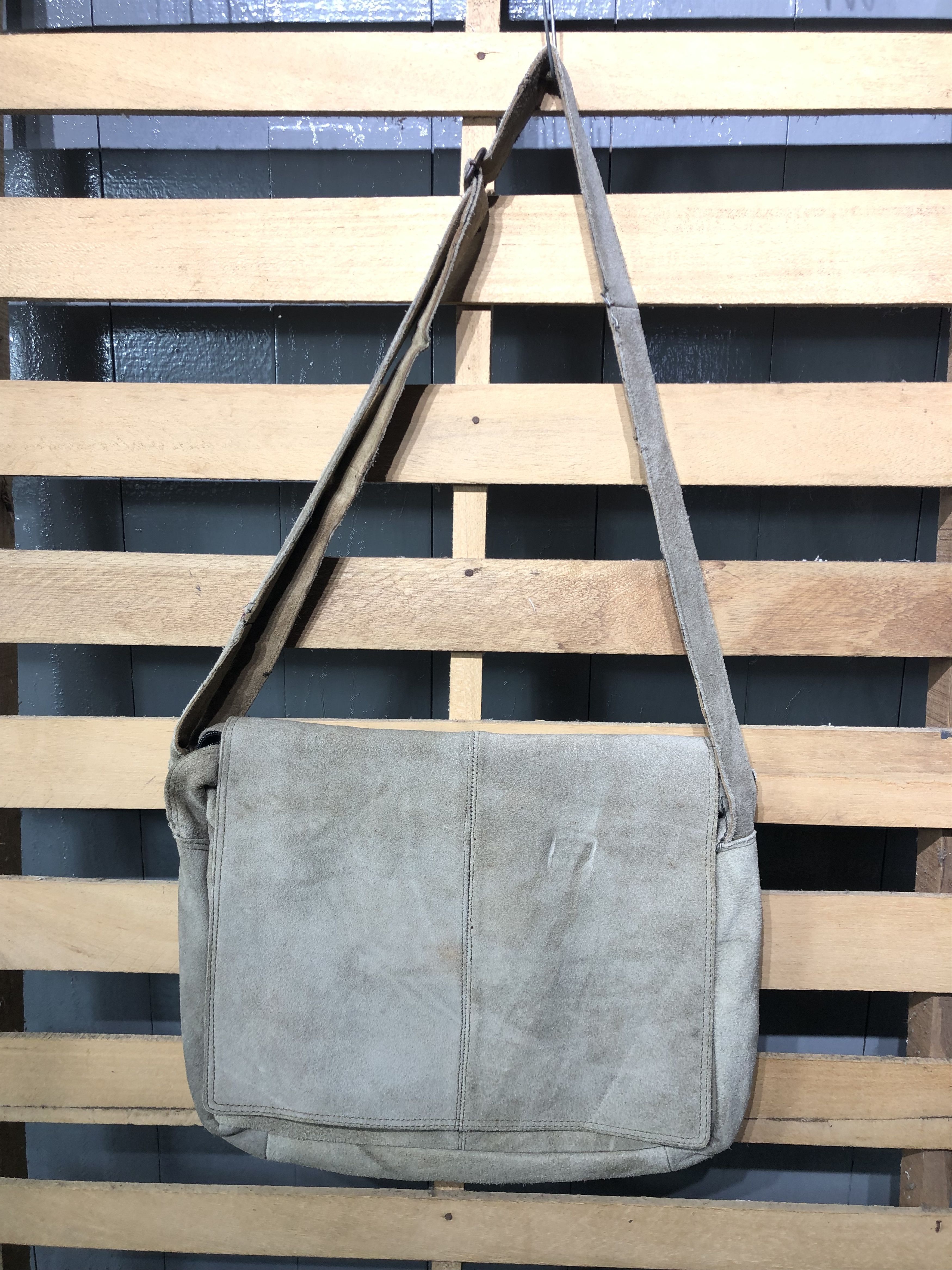 Leather Japanese Fashion Leather Style Messenger Bag Size ONE SIZE - 12 Thumbnail