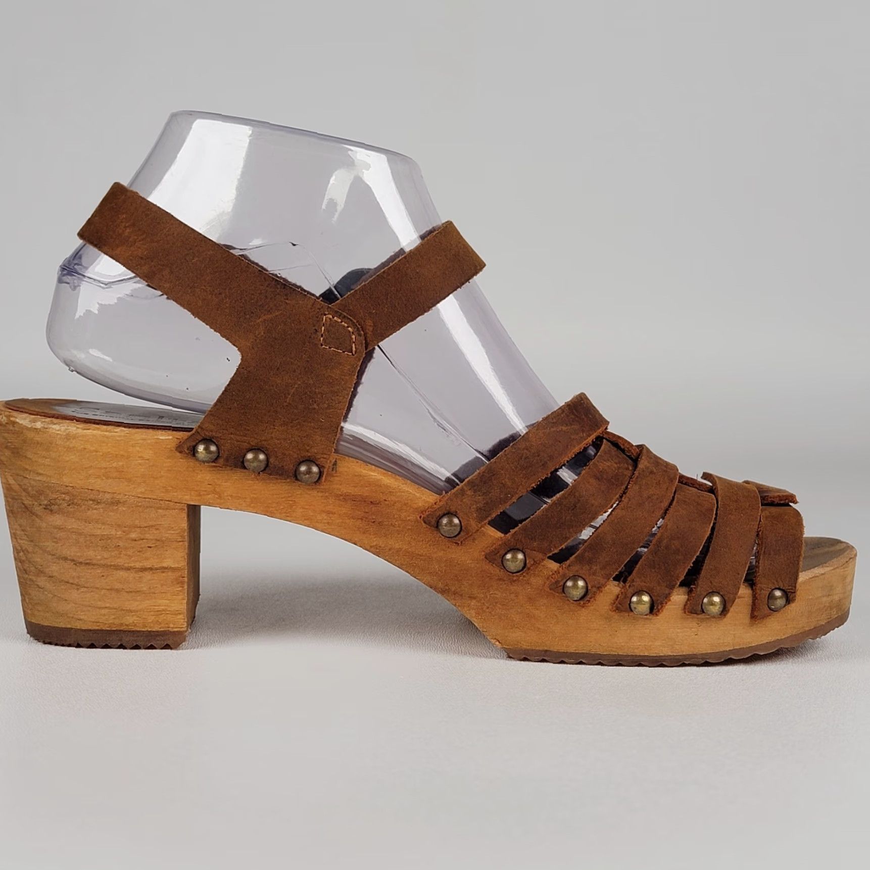 Vintage VINTAGE Sanita Silo Clog Sandal Women 39 Brown Leather Open Toe Buckle Mid Wood Arch Support Slip Resistant The Original Danish Clog Womens Size US 7.5 / IT 37.5 - 6 Thumbnail