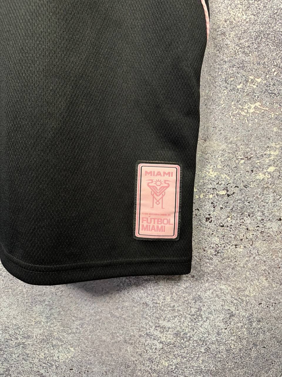 Other Inter Miami Official Black Big Logo Jersey XL size Size US XL / EU 56 / 4 - 8 Thumbnail