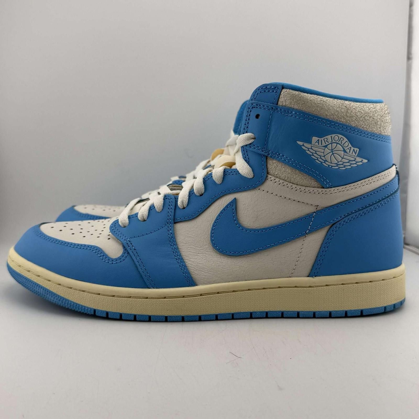 Nike Air Jordan 1 Retro High UNC Reimagined US 11 Used with Box Size US 11 / EU 44 - 2 Thumbnail