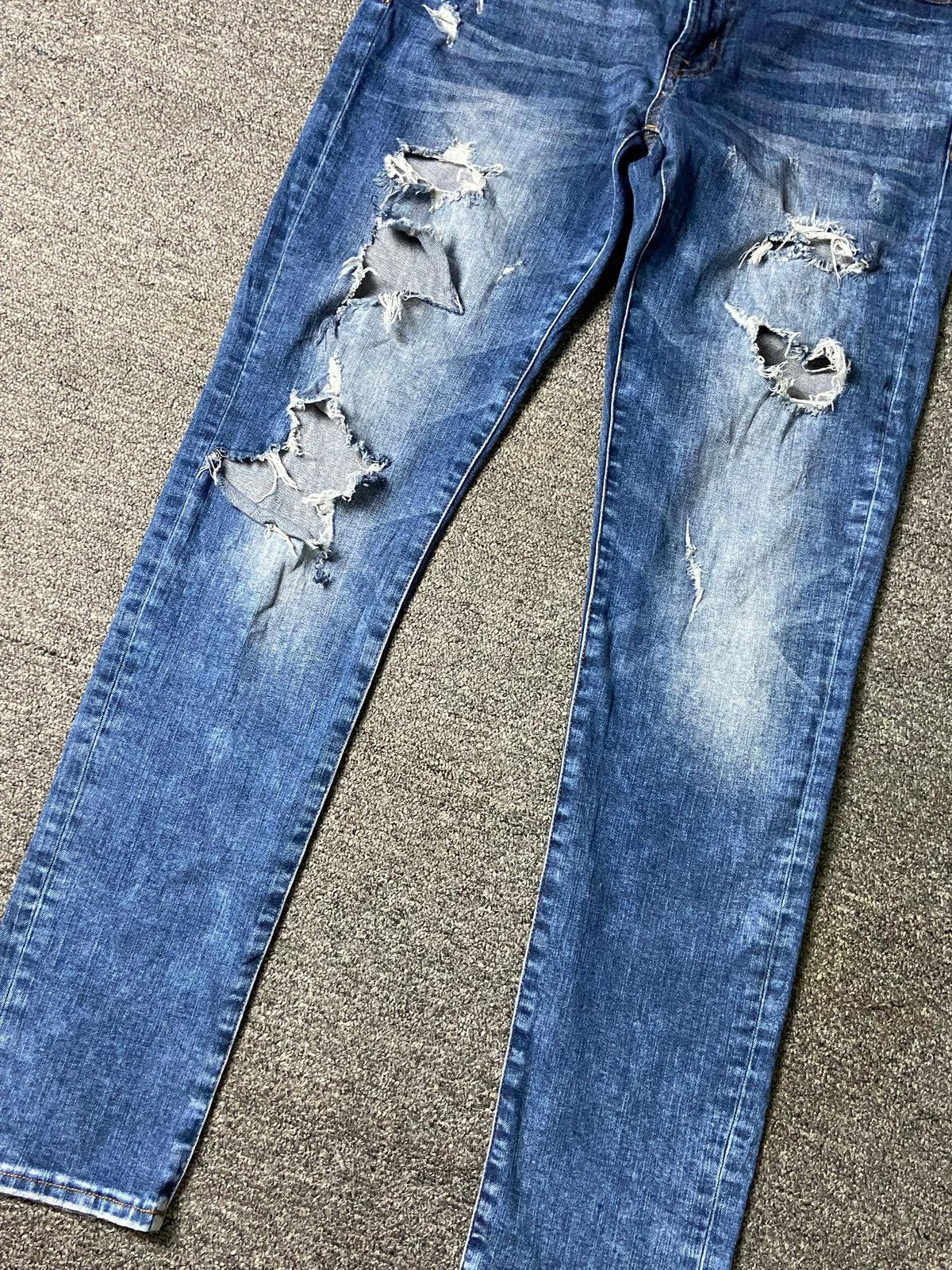 American Eagle Outfitters × Japanese Brand × Vintage American Eagle Outfitters Extreme Flex Ripped Jeans (133) Size US 30 / EU 46 - 9 Thumbnail