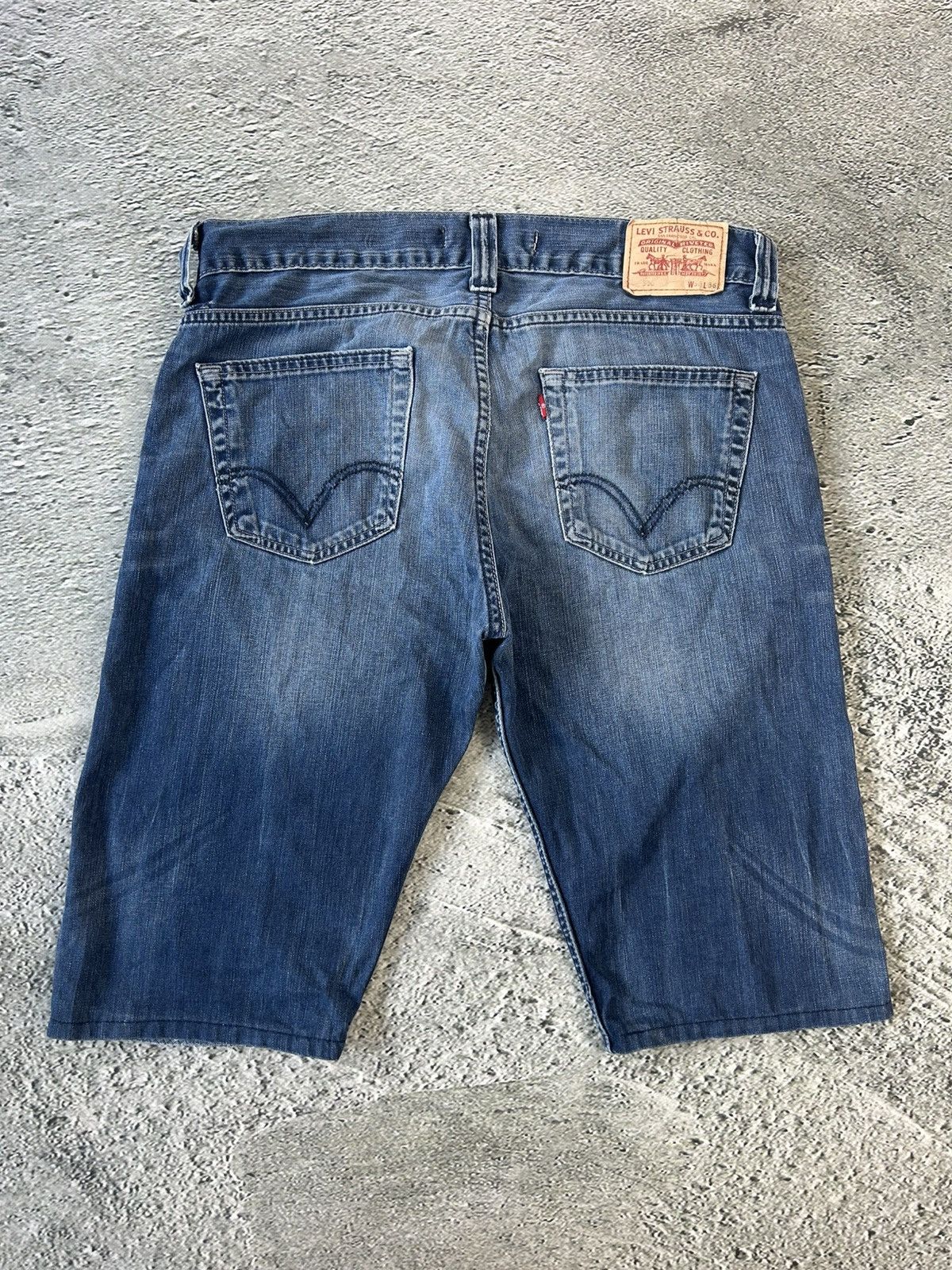 Levi's × Vintage Levi’s jorts vintage denim shorts blue 506 baggy Size US 38 / EU 54 - 1 Thumbnail