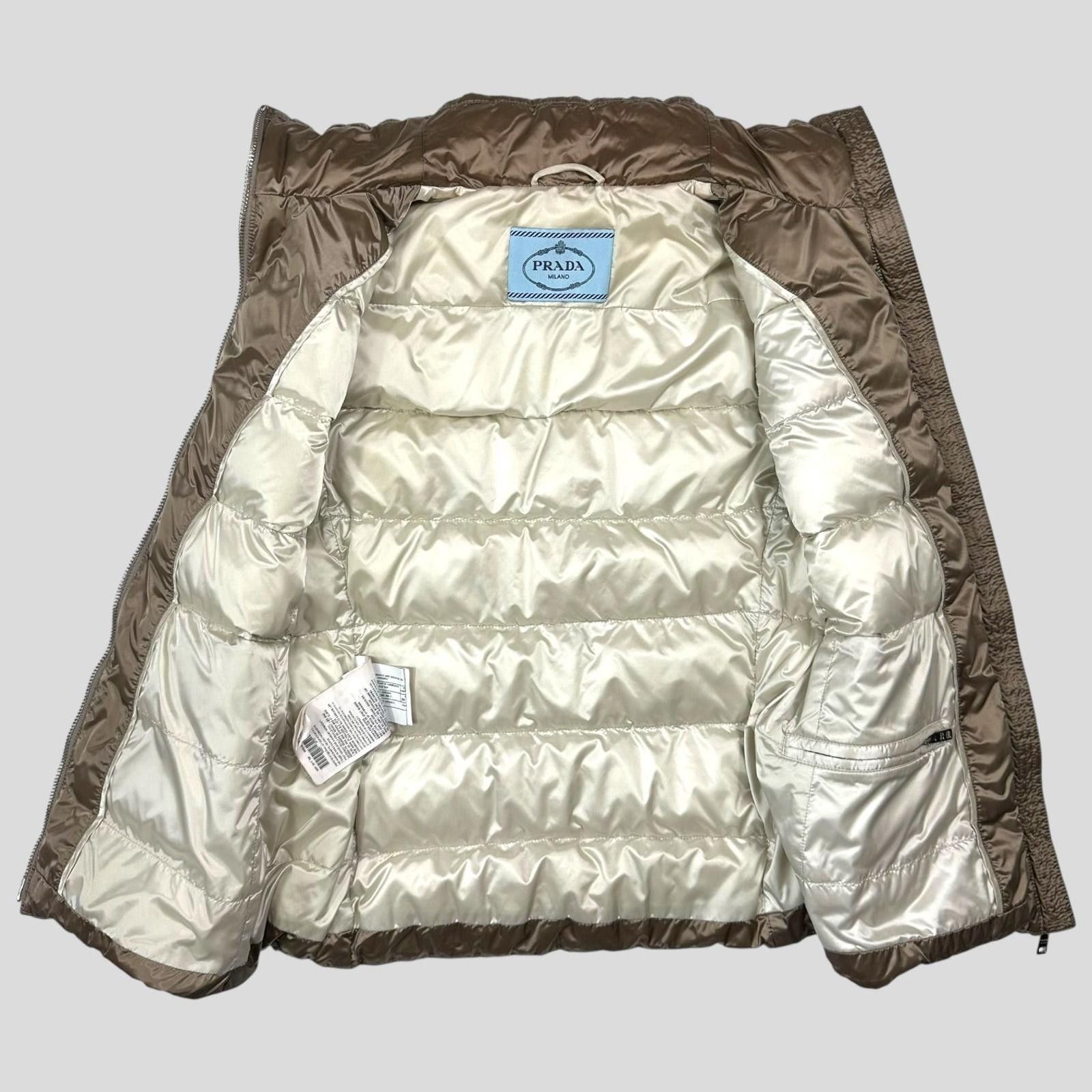 Prada Prada Milano 2017 Satin Champagne Nylon Down Logo Gilet - 8 Size S / US 4 / IT 40 - 6 Thumbnail