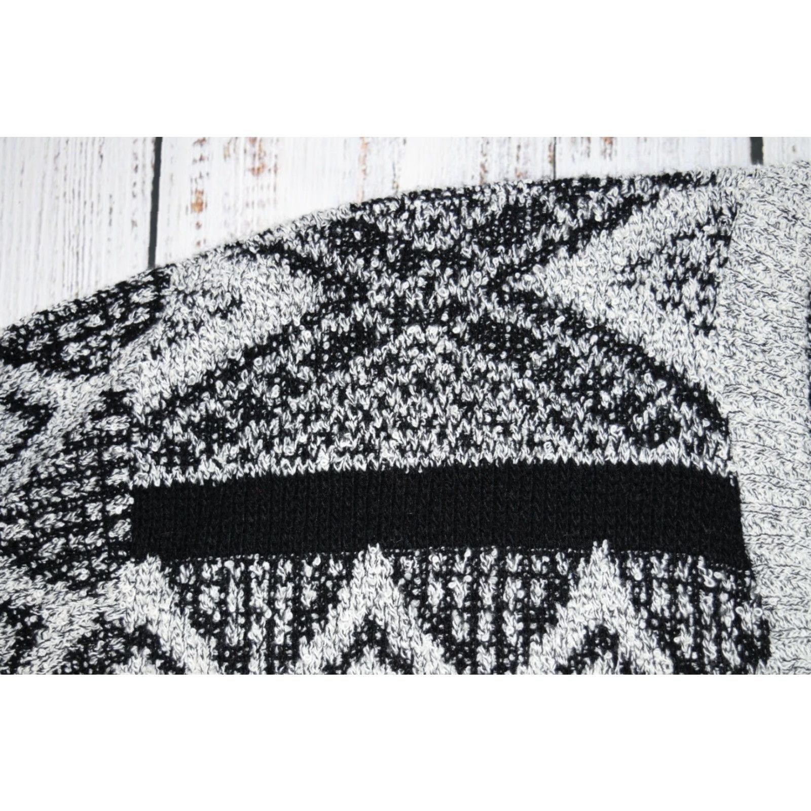 Vintage VINTAGE JJ COCHRAN Cardigan Geometric Knit Wool Blend 80s Geometric Mens XL Black 80s Vintage Wool Cardigan Mens Size US L / EU 52-54 / 3 - 6 Thumbnail