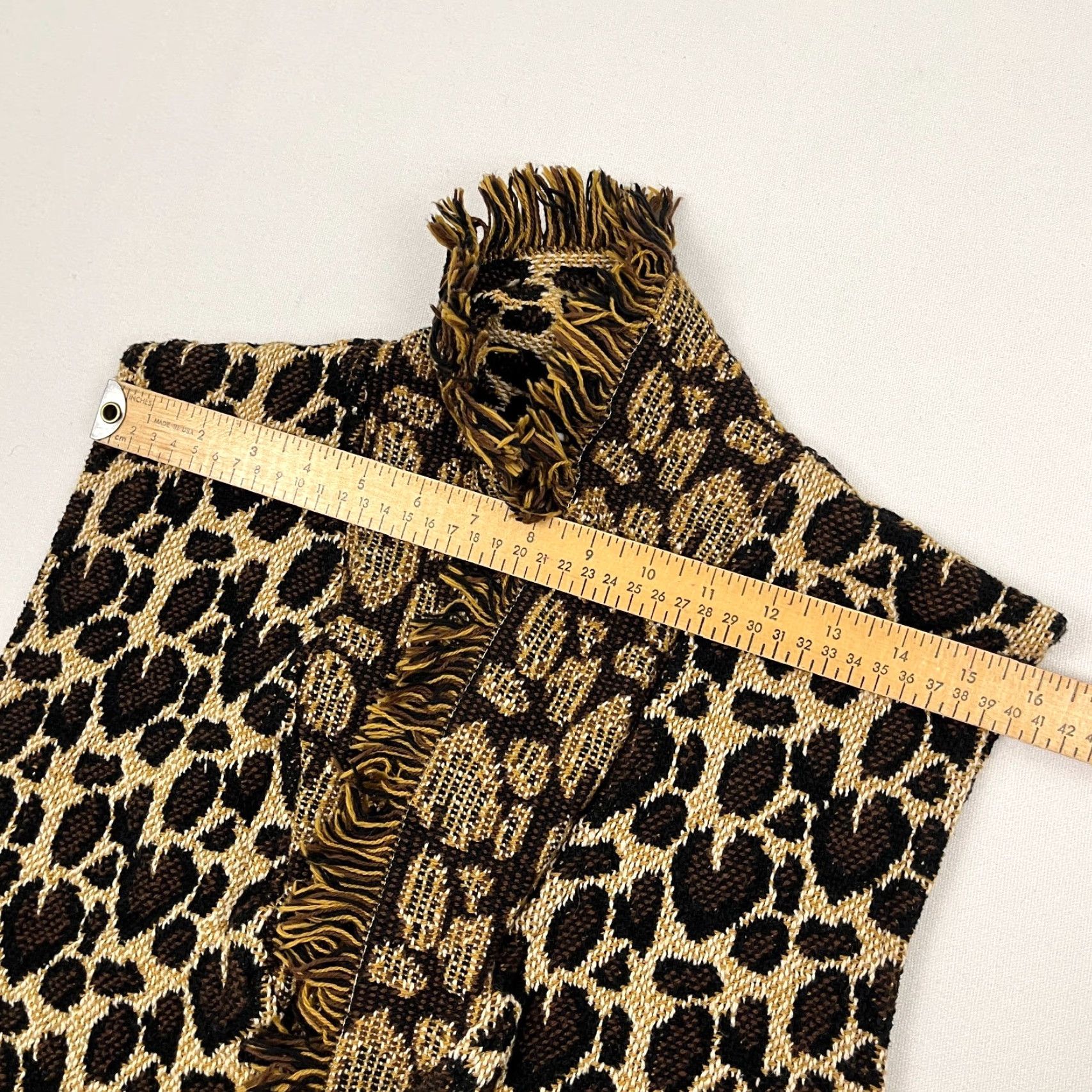 Vintage Womens Leopard Print Sweater Vest Open Front Tapestry Safari Size Large Cropped Vest Leopard Print Brown Women’s L Casual Workwear Size L / US 10 / IT 46 - 4 Thumbnail