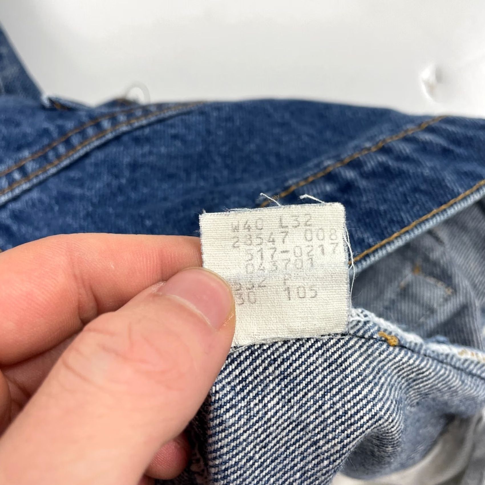 Levi's Levi's 90s Vintage Jeans Men Blue 40 Inch Straight Leg Denim Pocket Jeans Size US 40 / EU 56 - 6 Thumbnail