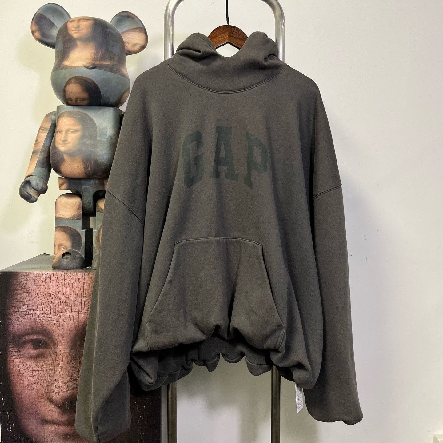 Balenciaga Balenciaga Collab Hoodie XL Women Size XL / US 12-14 / IT 48-50 - 1 Thumbnail